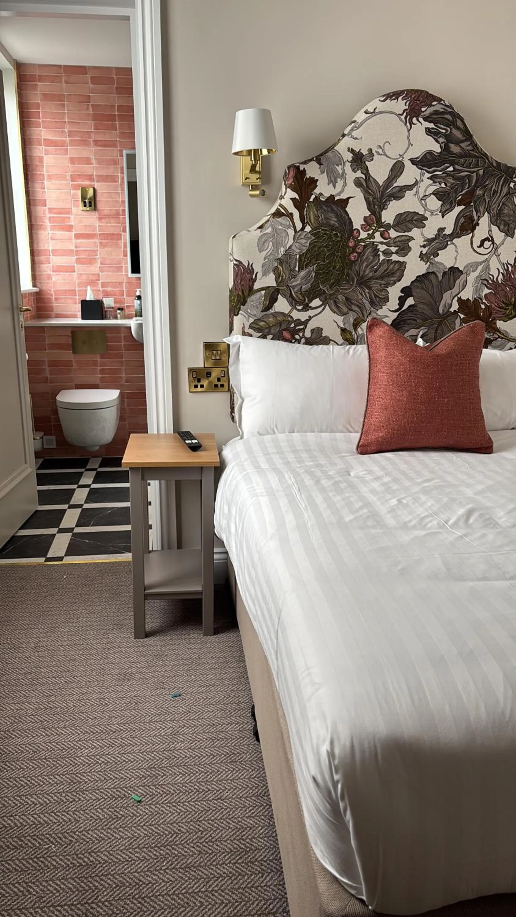 Decorative detail, Bed in Club House Hotel Kilkenny