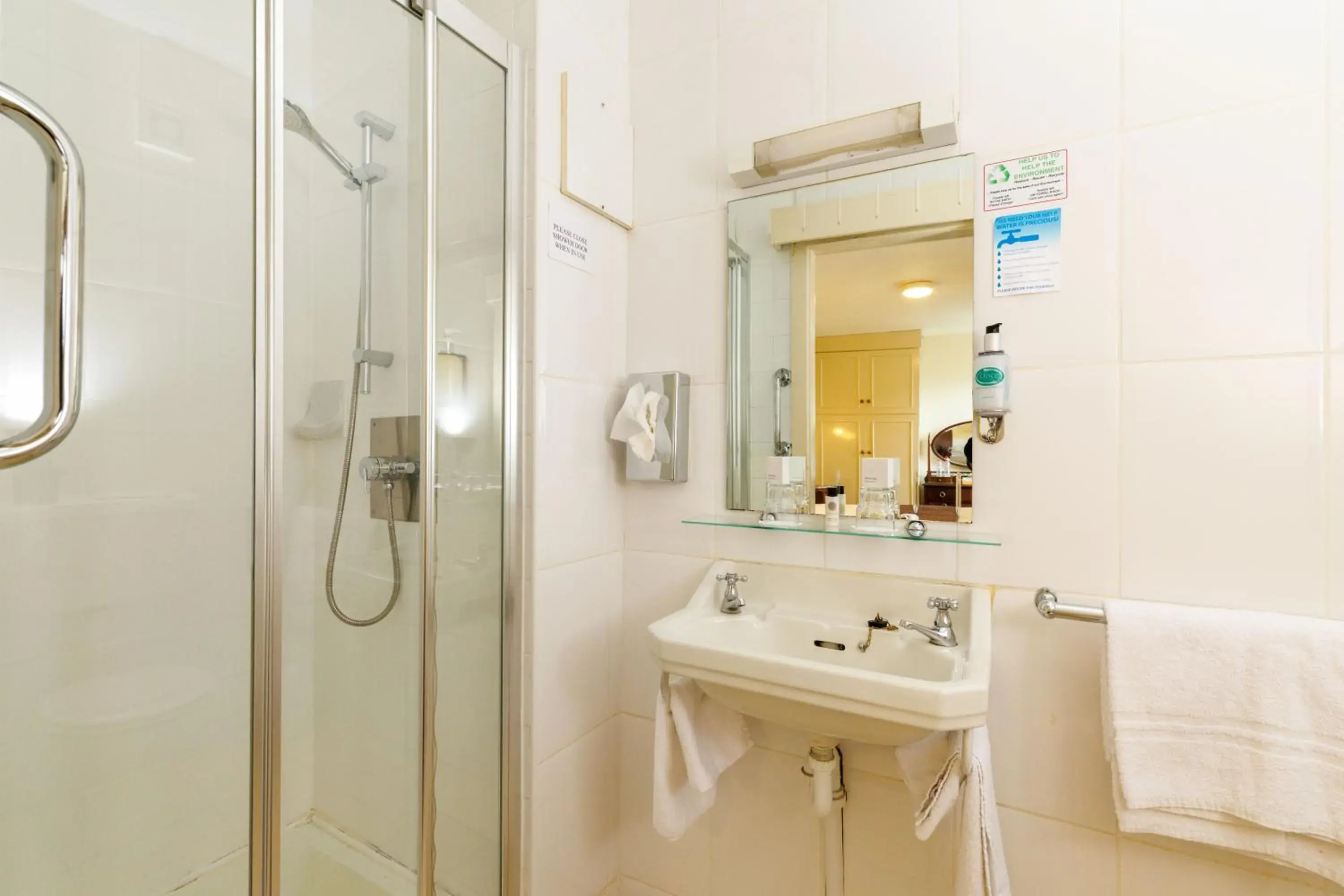 Single Room in Club House Hotel Kilkenny Single Room in Club House Hotel Kilkenny