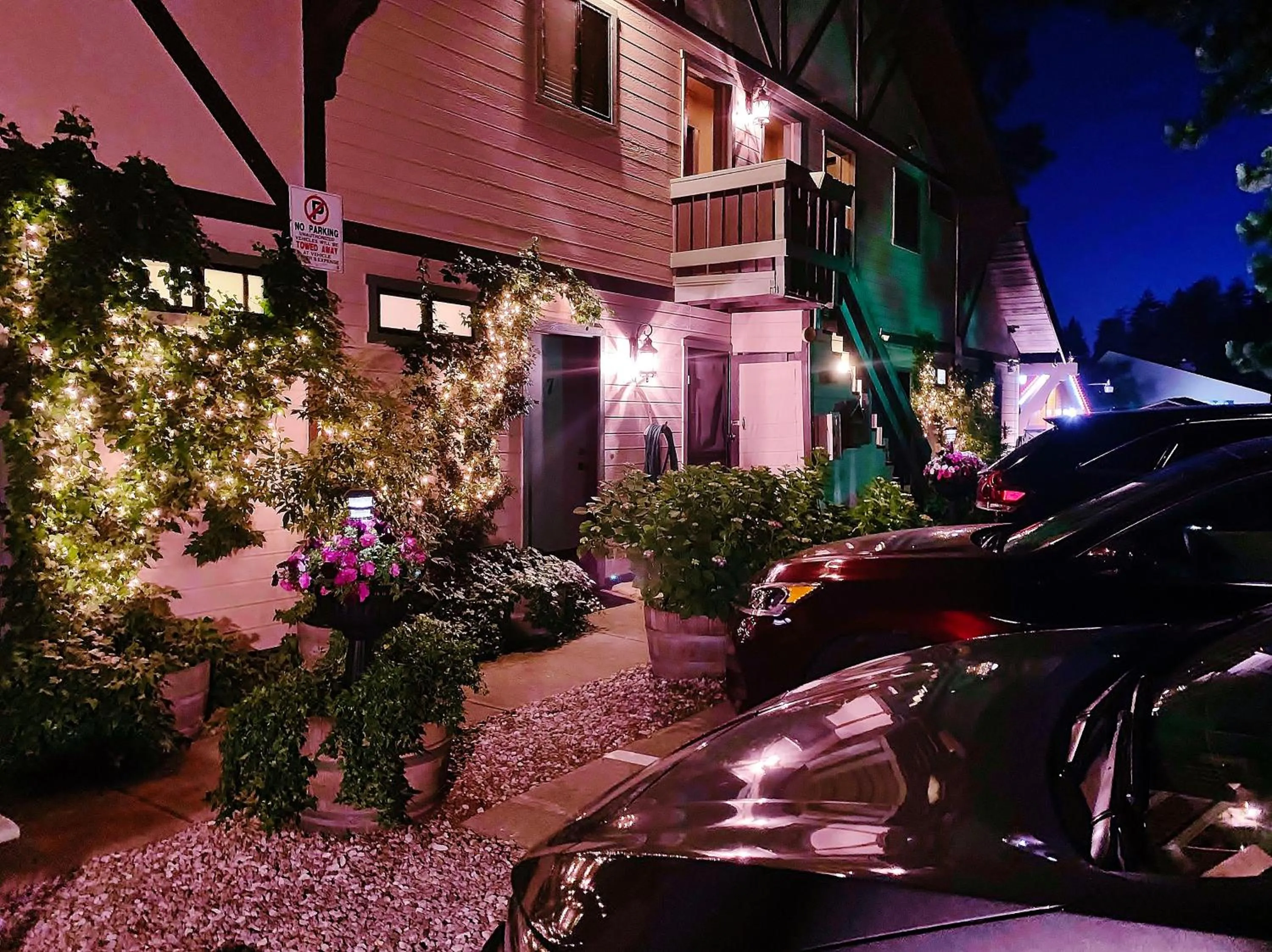 Garden view in The North Shore Inn