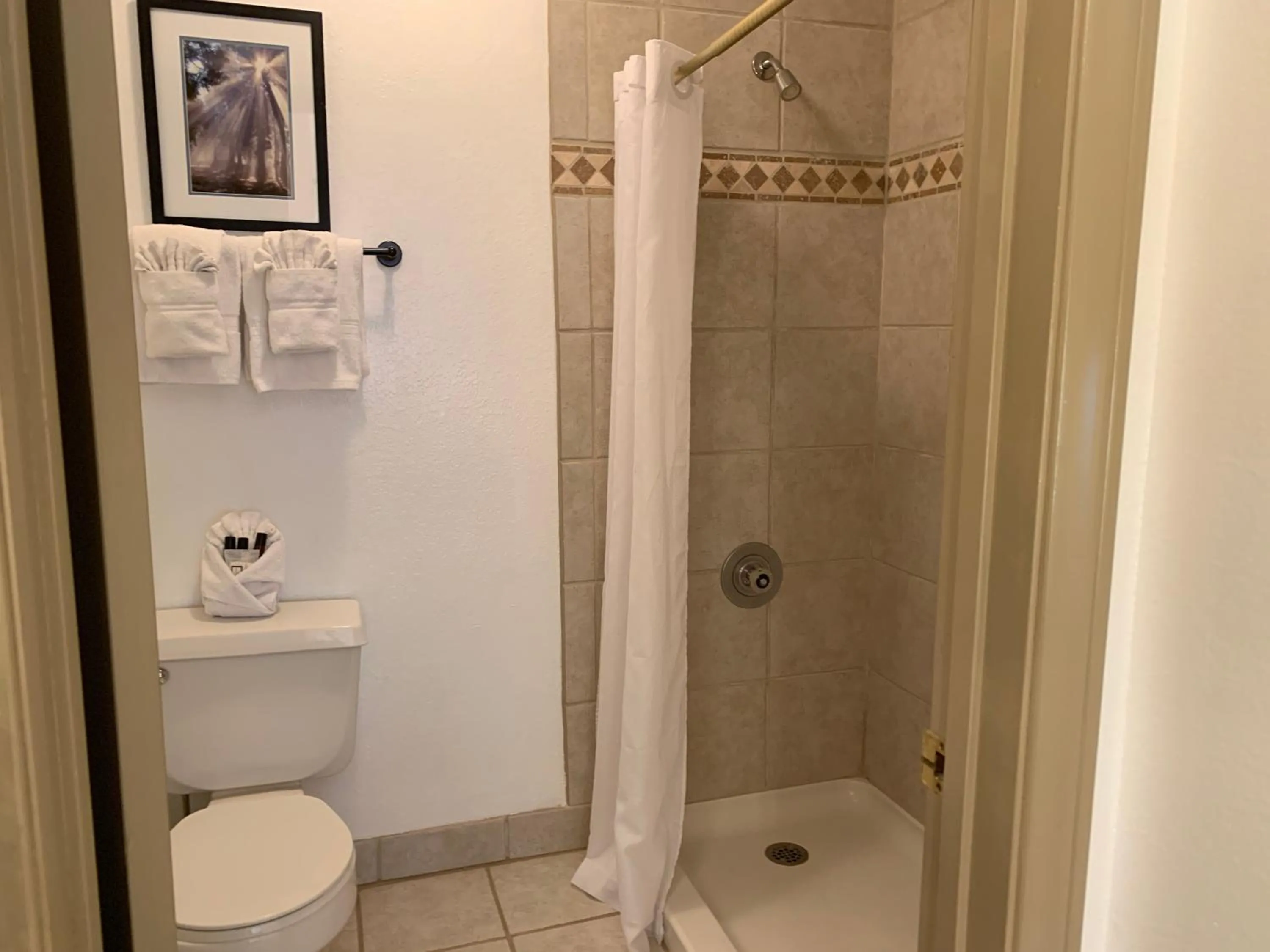 Bathroom in The North Shore Inn