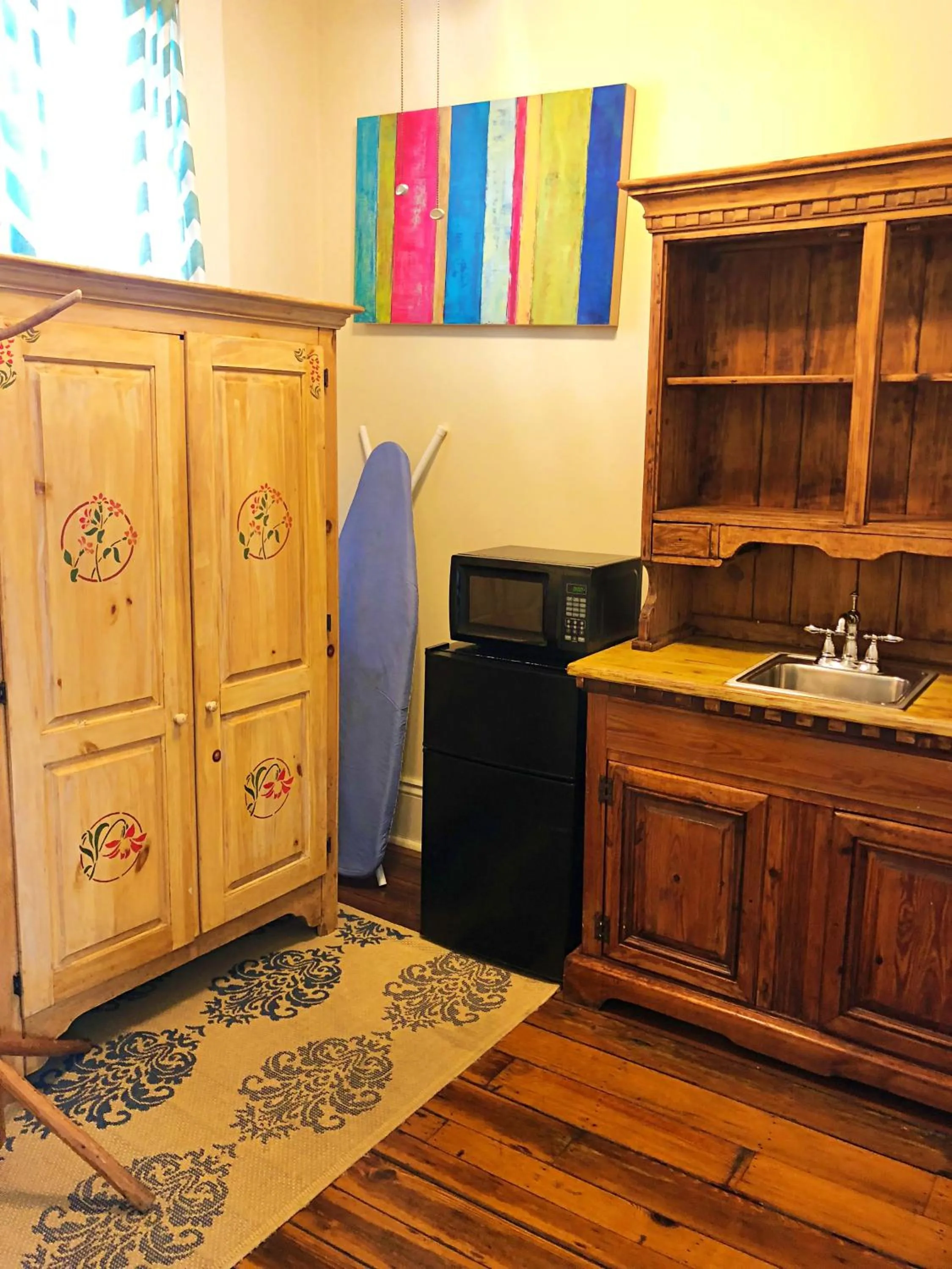 Creole Gardens Guesthouse and Inn