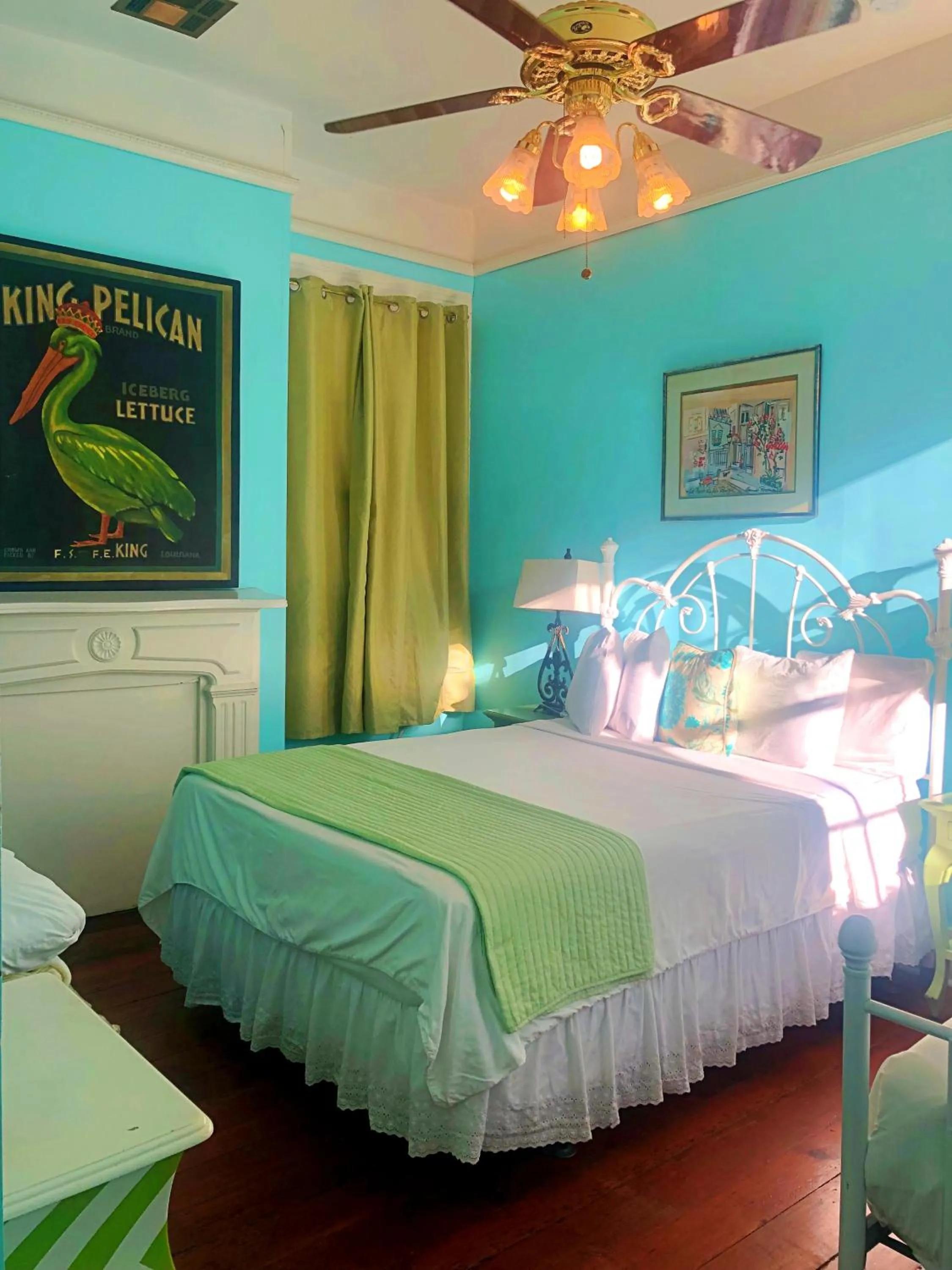 Bed in Creole Gardens Guesthouse and Inn