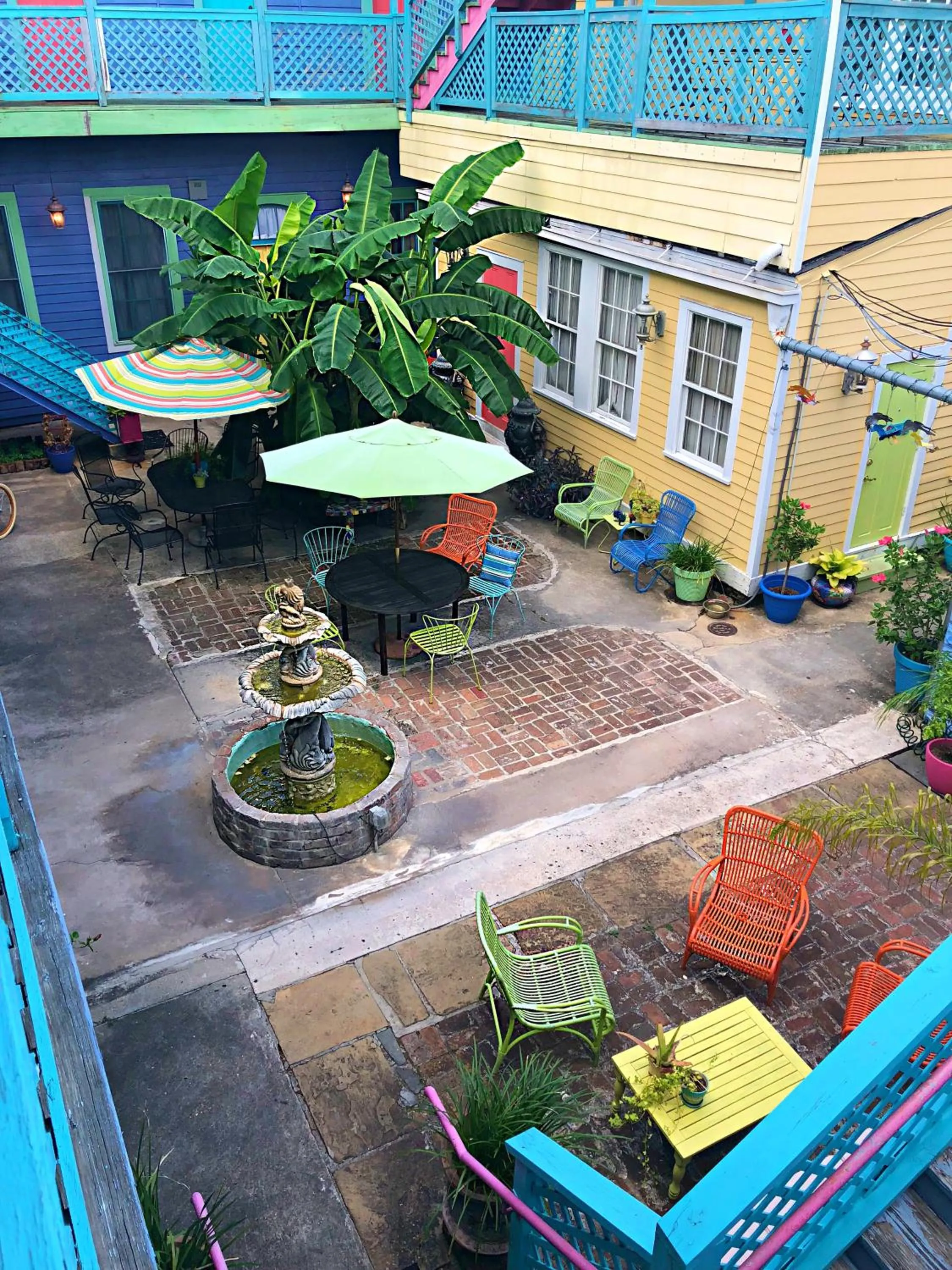 Inner courtyard view in Creole Gardens Guesthouse and Inn
