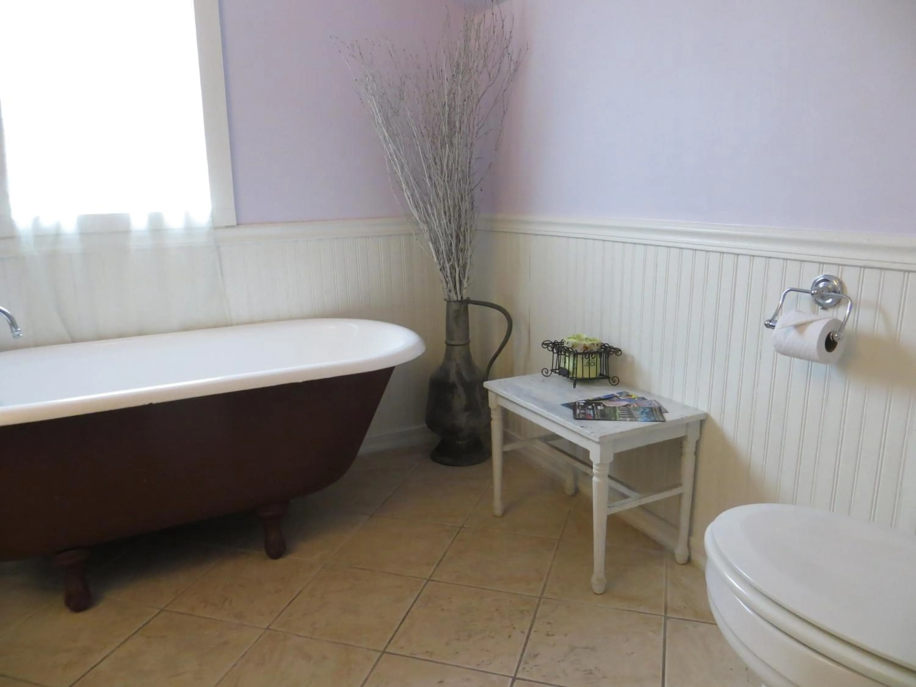 Bathroom in Creole Gardens Guesthouse and Inn