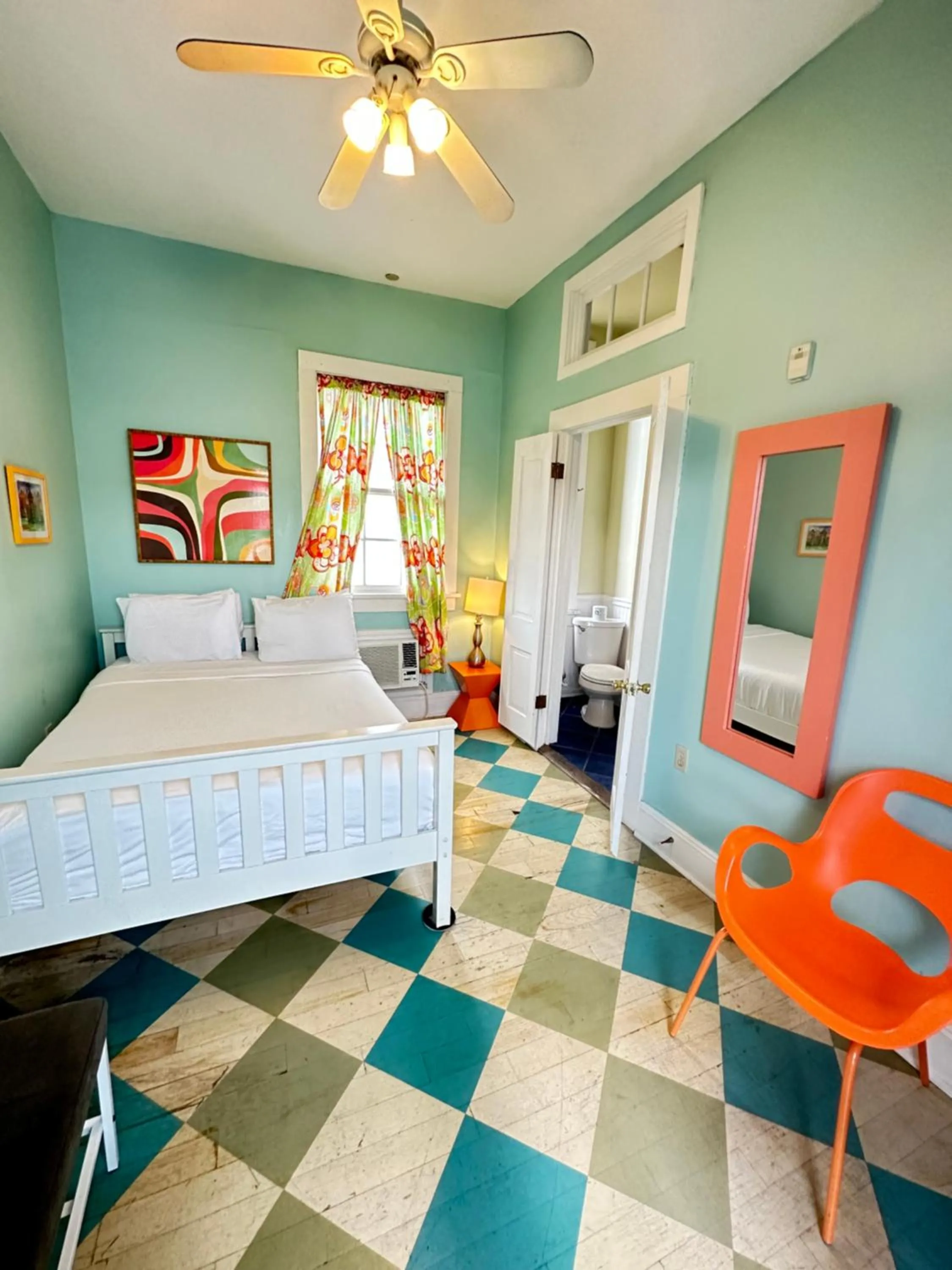 Bed in Creole Gardens Guesthouse and Inn