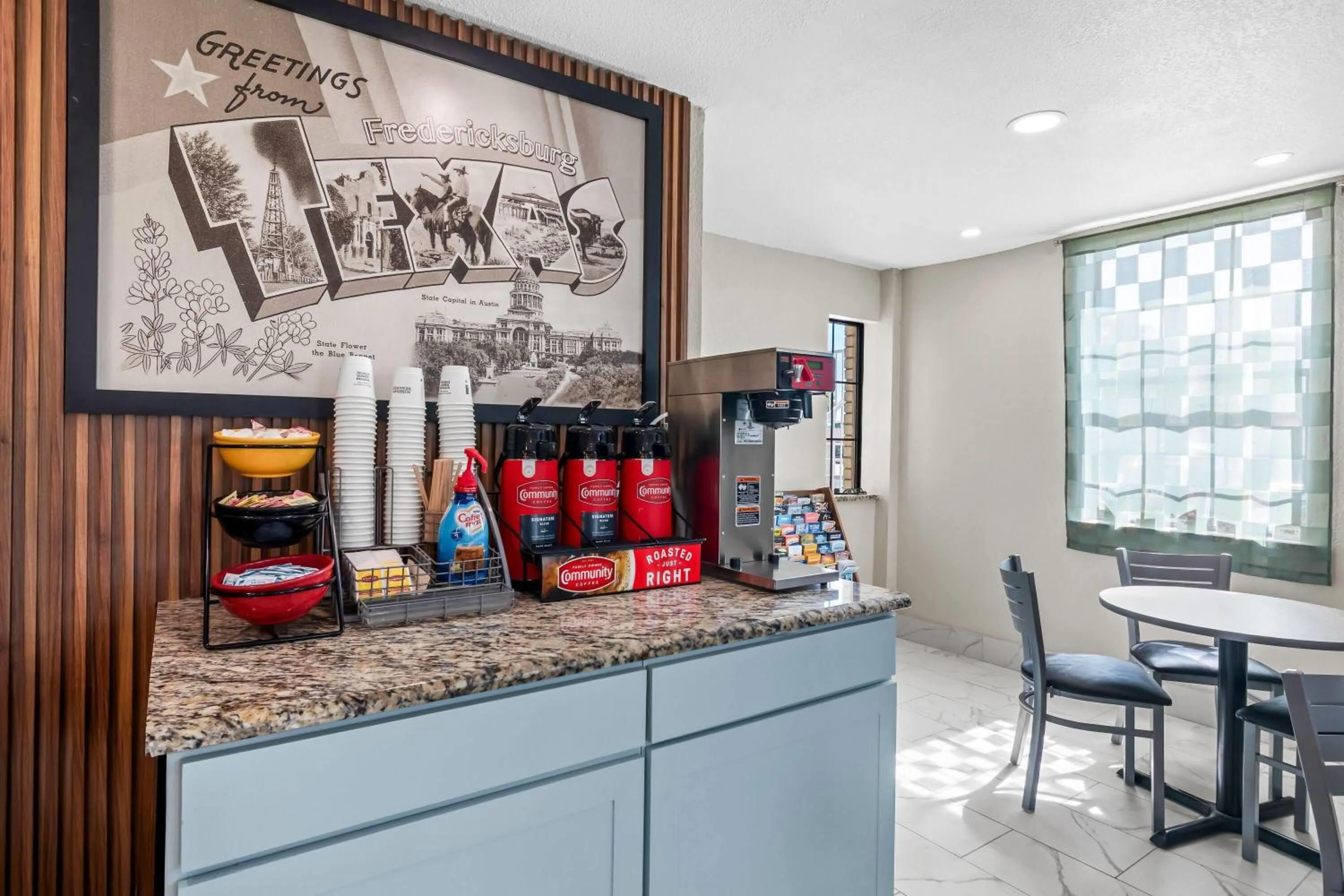 Coffee/tea facilities in Super 8 by Wyndham Fredericksburg