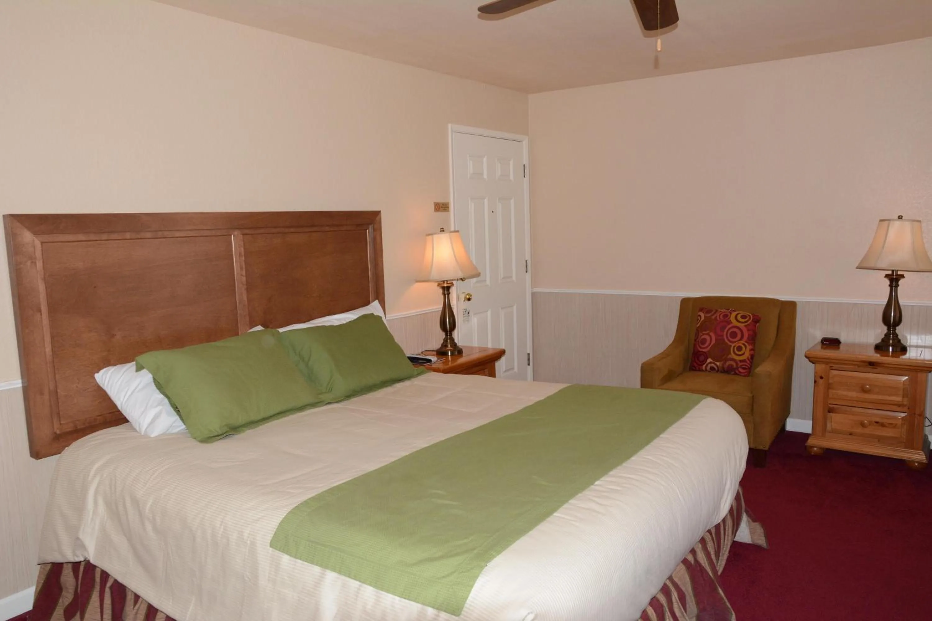 Bed in June Lake Motel