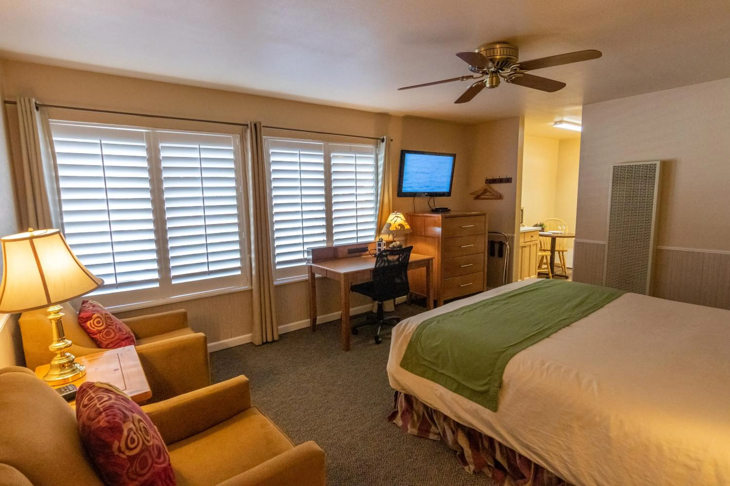 Bed in June Lake Motel