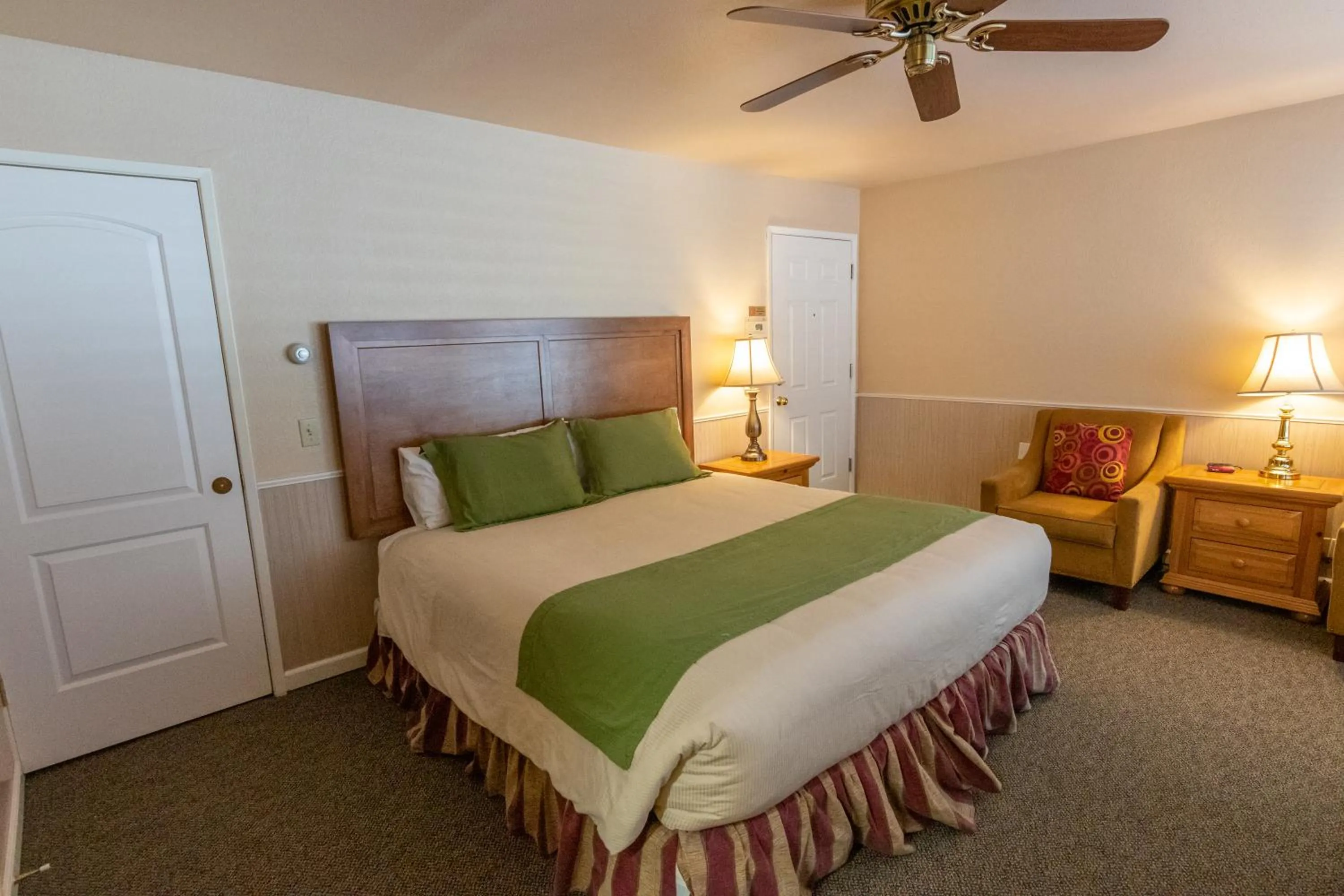 Bed in June Lake Motel