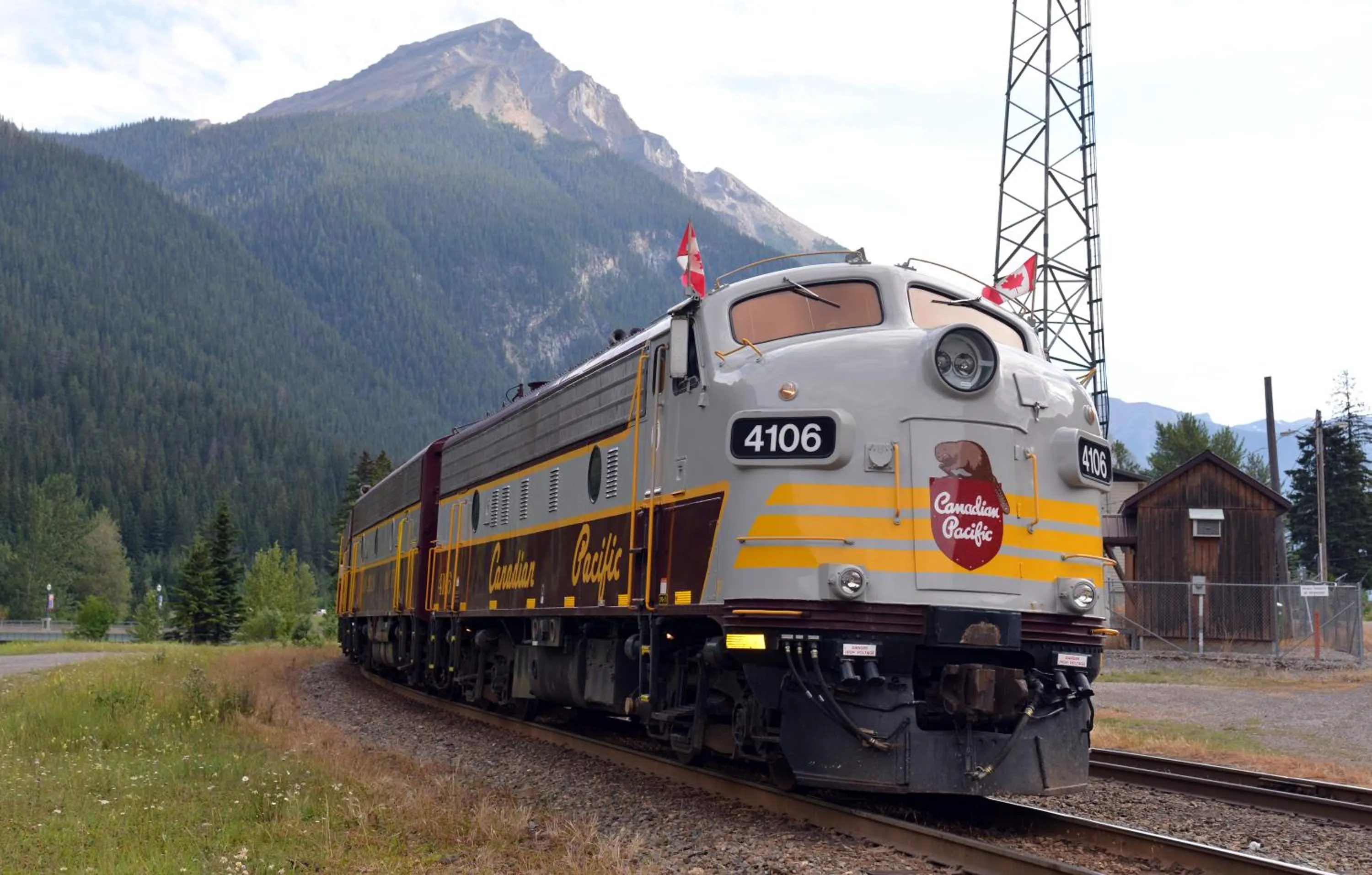 Area and facilities in Canadian Rockies Inn - Adults only