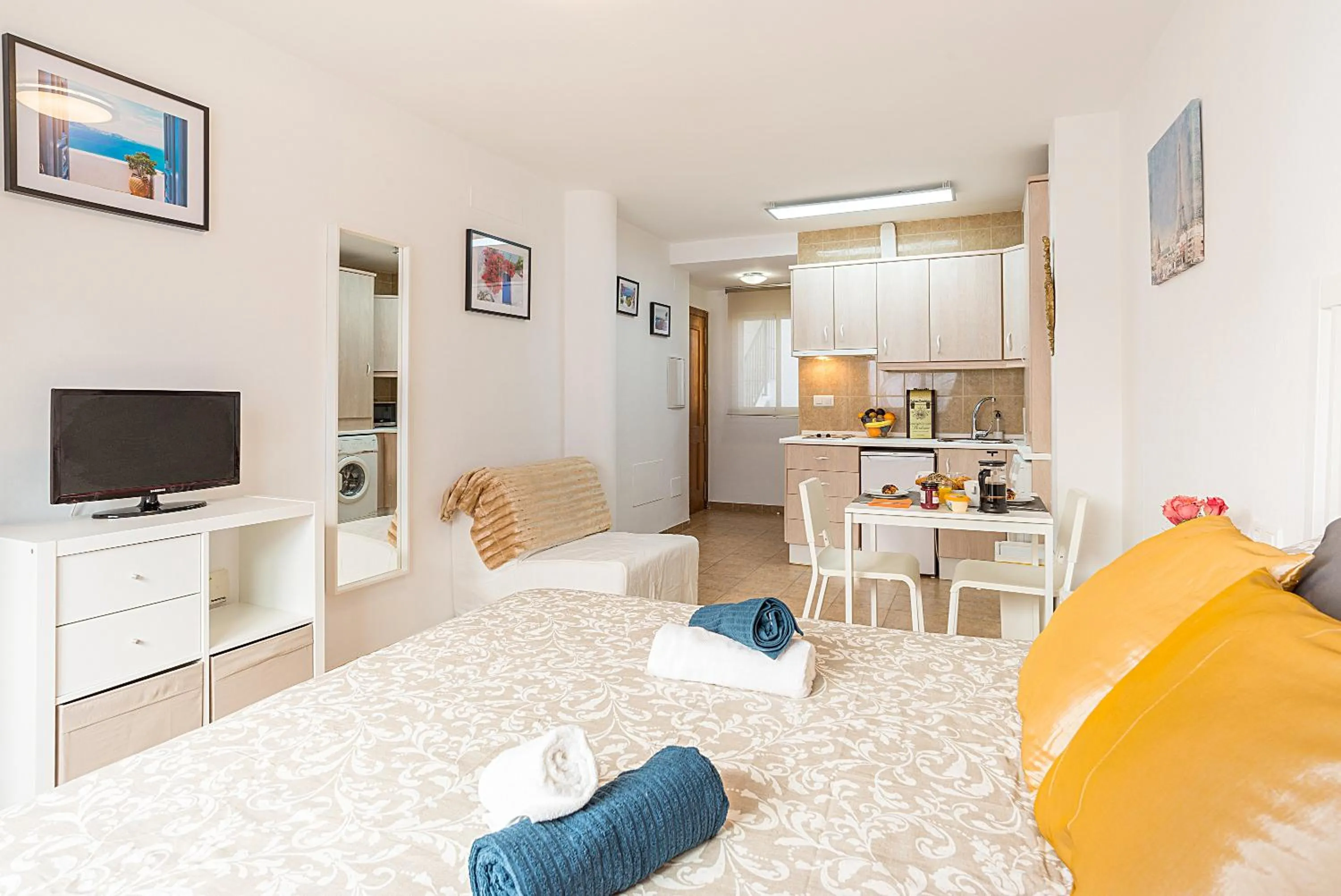 Bed in Studios Nerja Center E