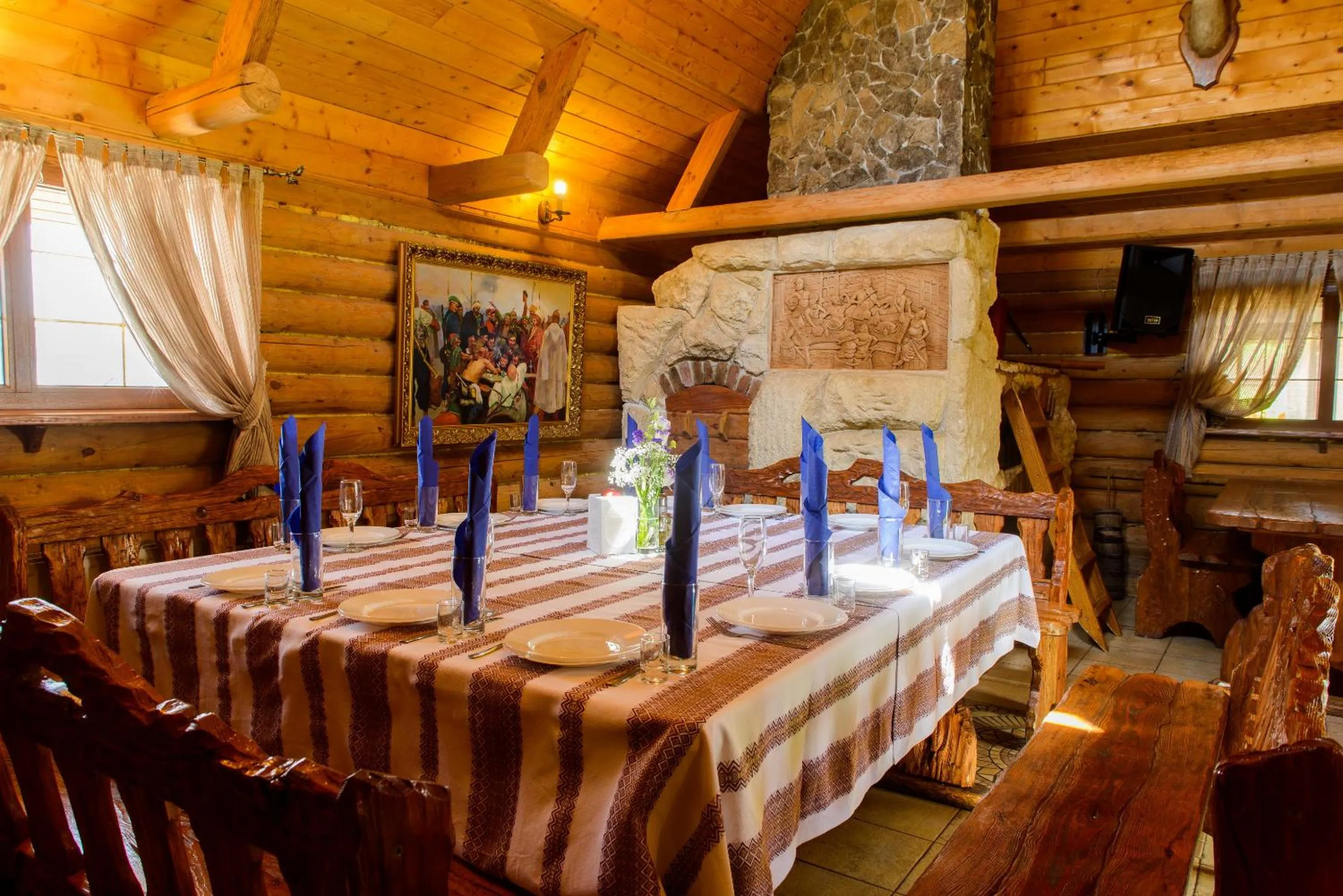 Restaurant/places to eat in Knyazhyi Dvir