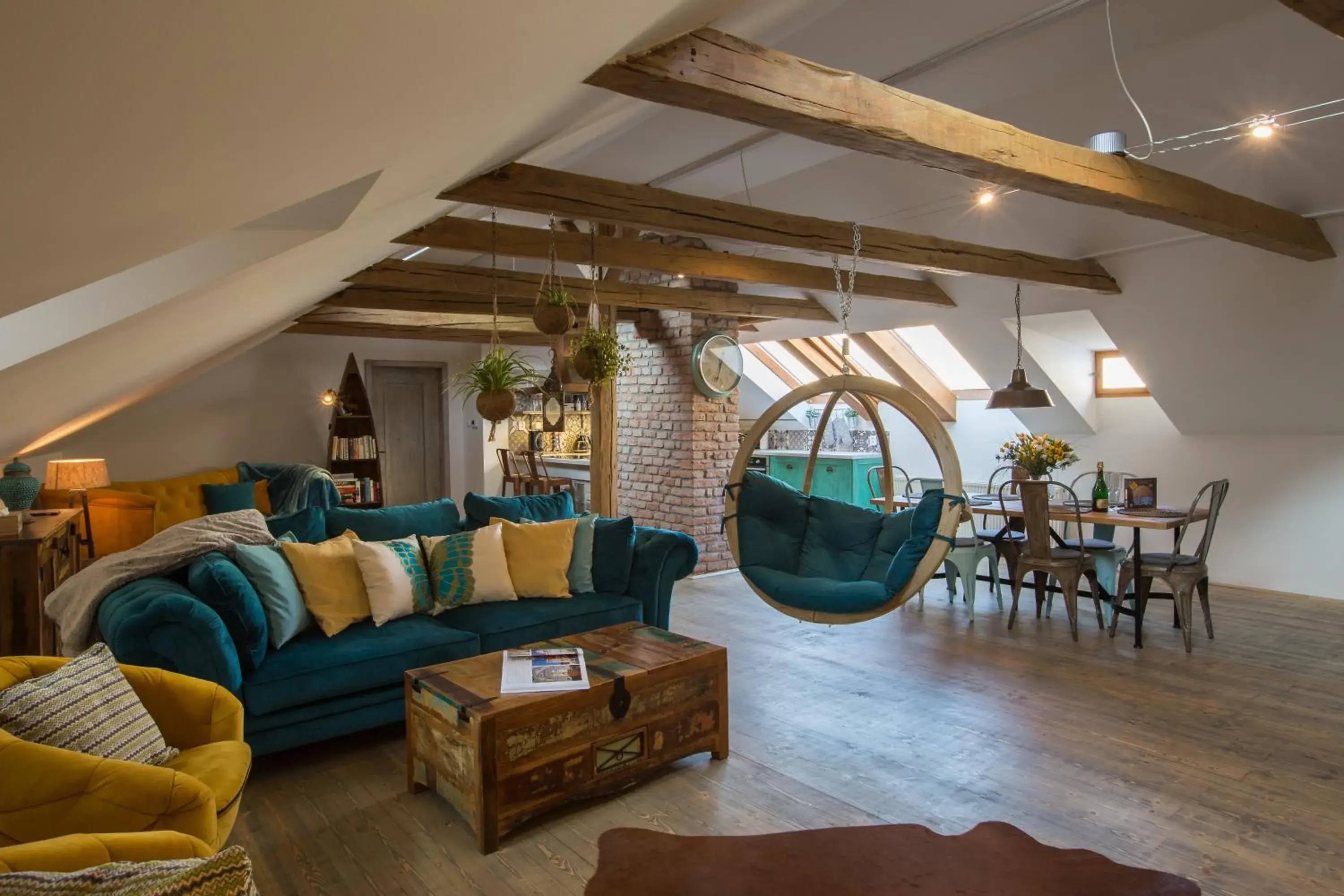 Gigantic Boho Chic 3 Bedroom 3 Bathroom Loft with Hanging Chair Gigantic Boho Chic 3 Bedroom 3 Bathroom Loft with Hanging Chair
