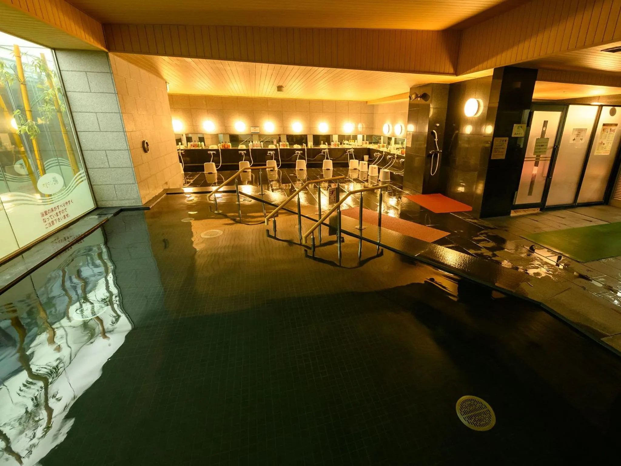 Hot Spring Bath, Swimming Pool in Kashihara Royal Hotel