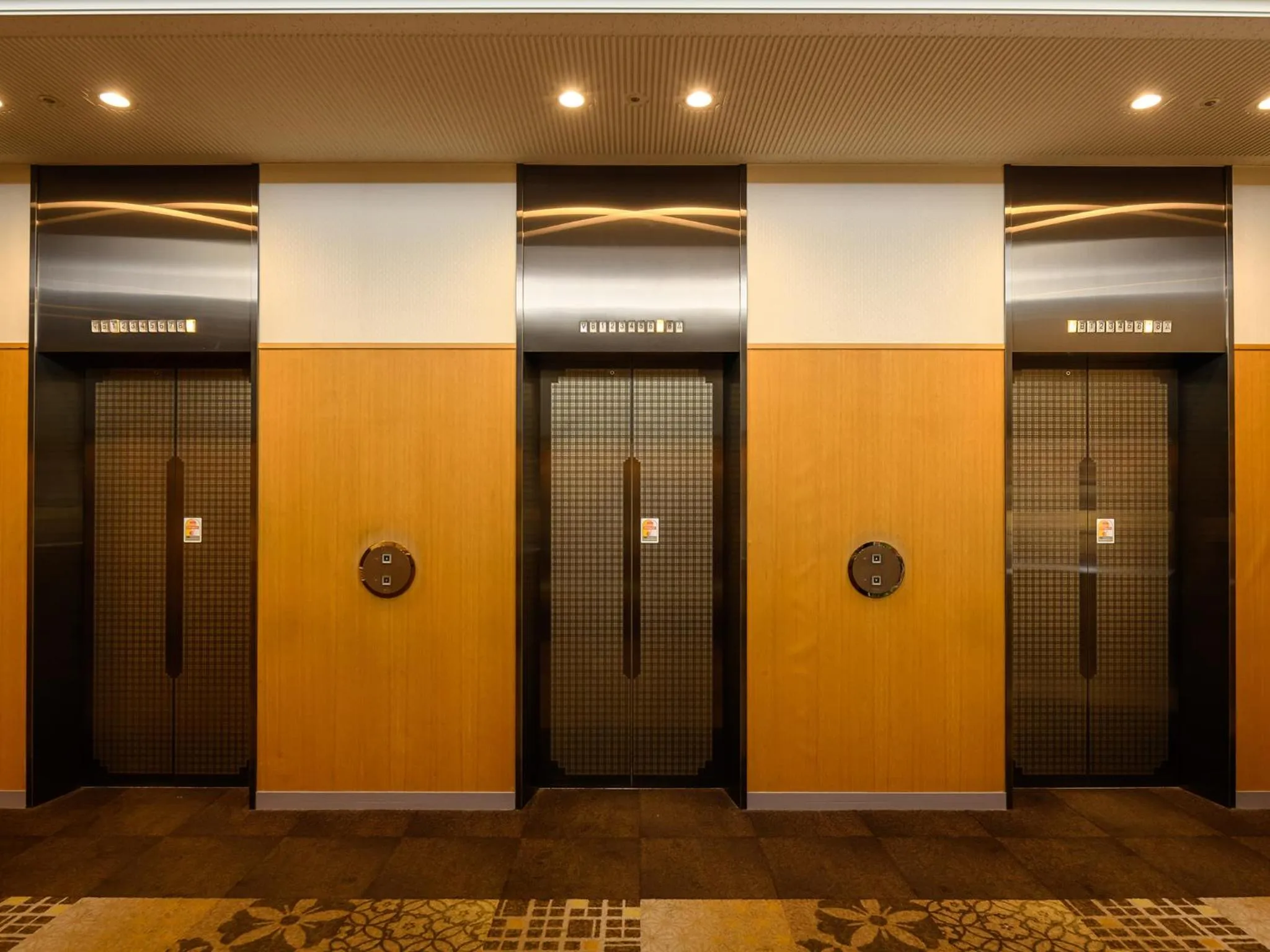 elevator in Kashihara Royal Hotel