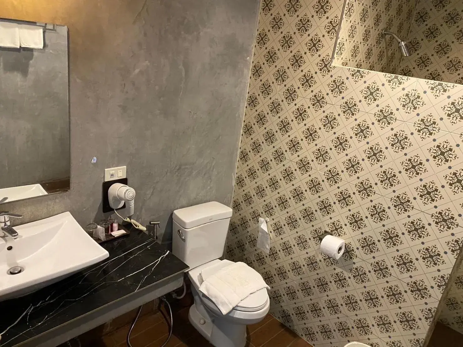 Bathroom in Chalicha Resort Bathroom in Chalicha Resort