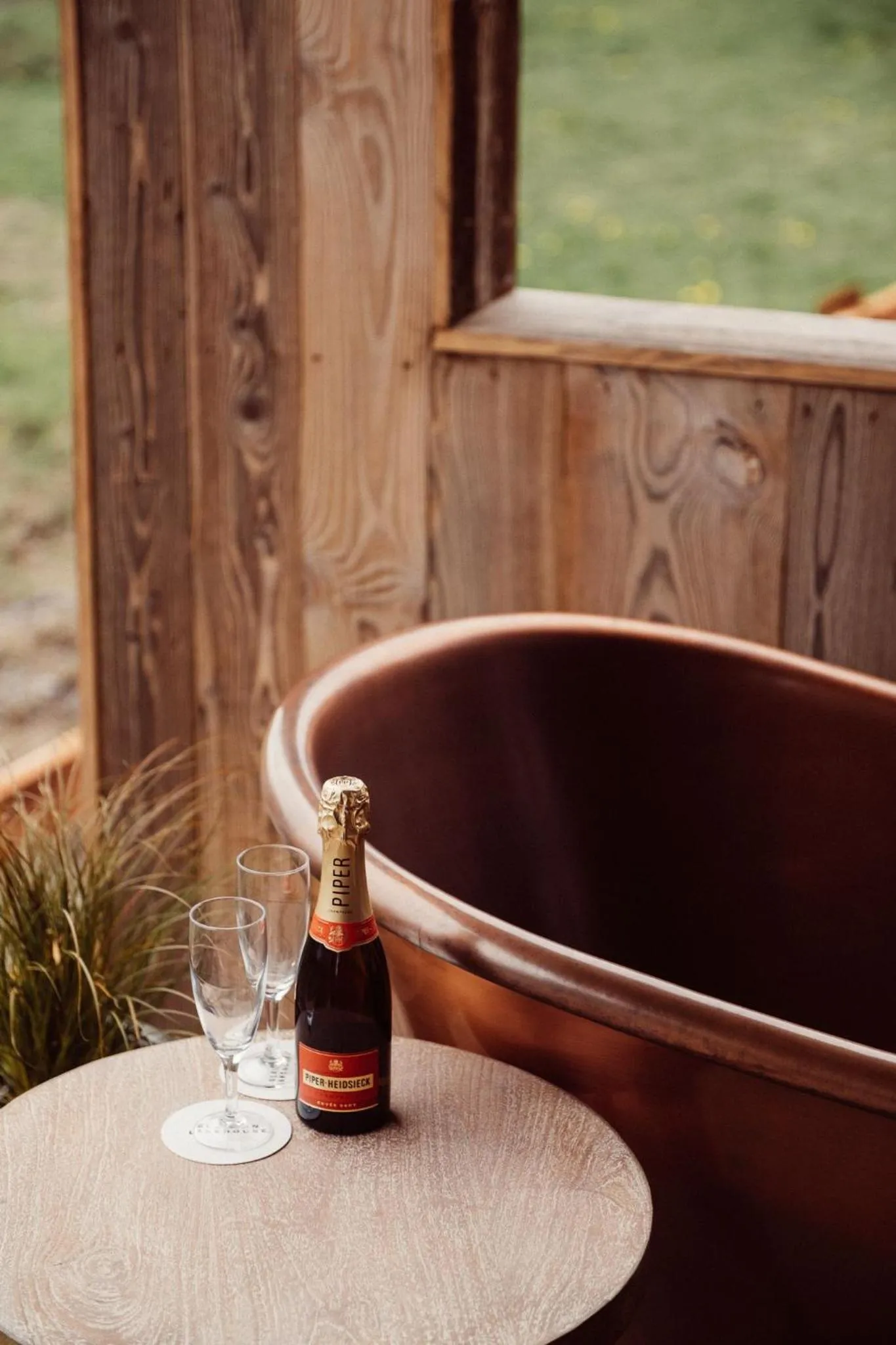 Bath in Glasson Lakehouse