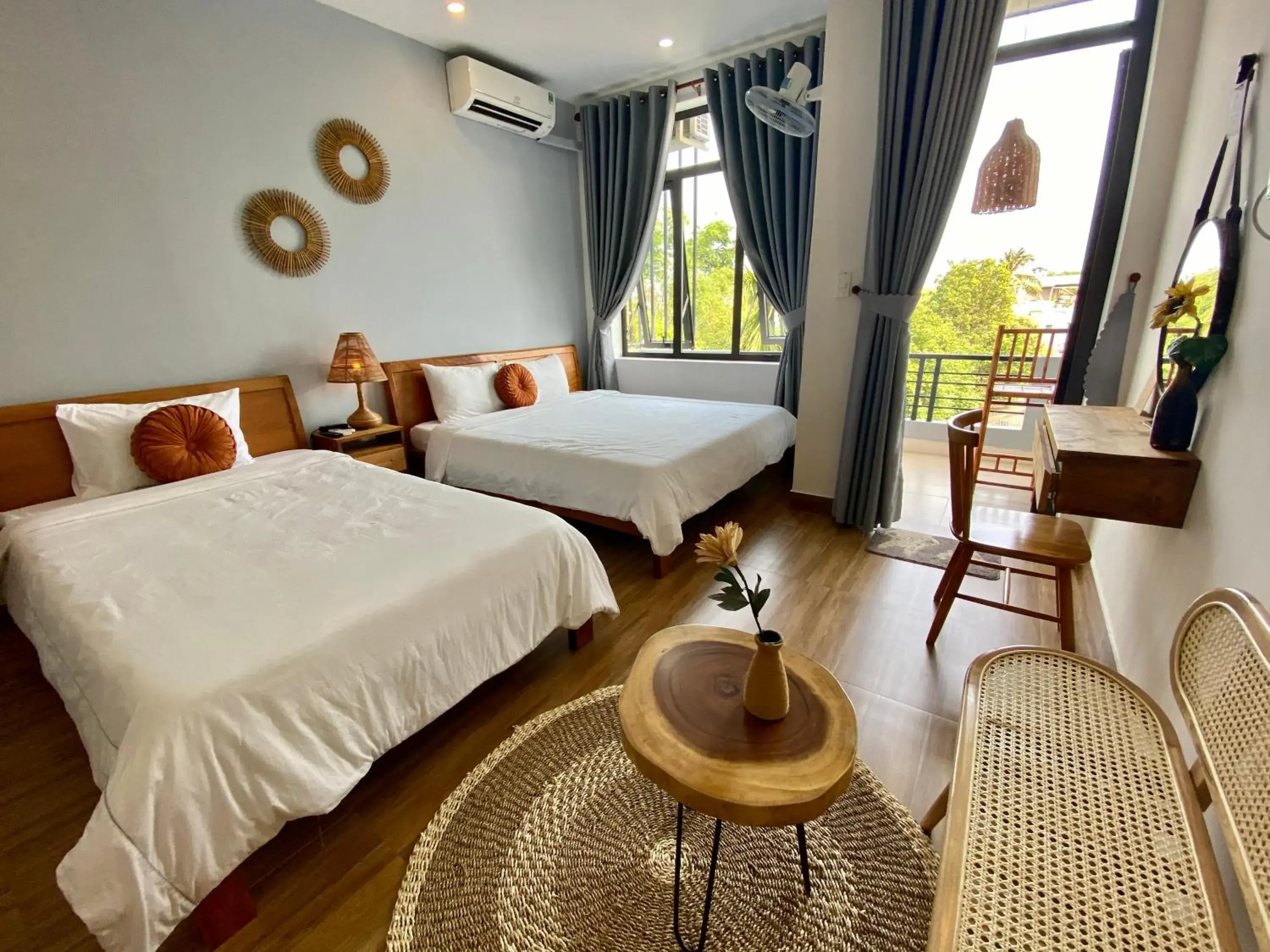 Deluxe Triple Room in Hue Sweethouse 2 Homestay Deluxe Triple Room in Hue Sweethouse 2 Homestay