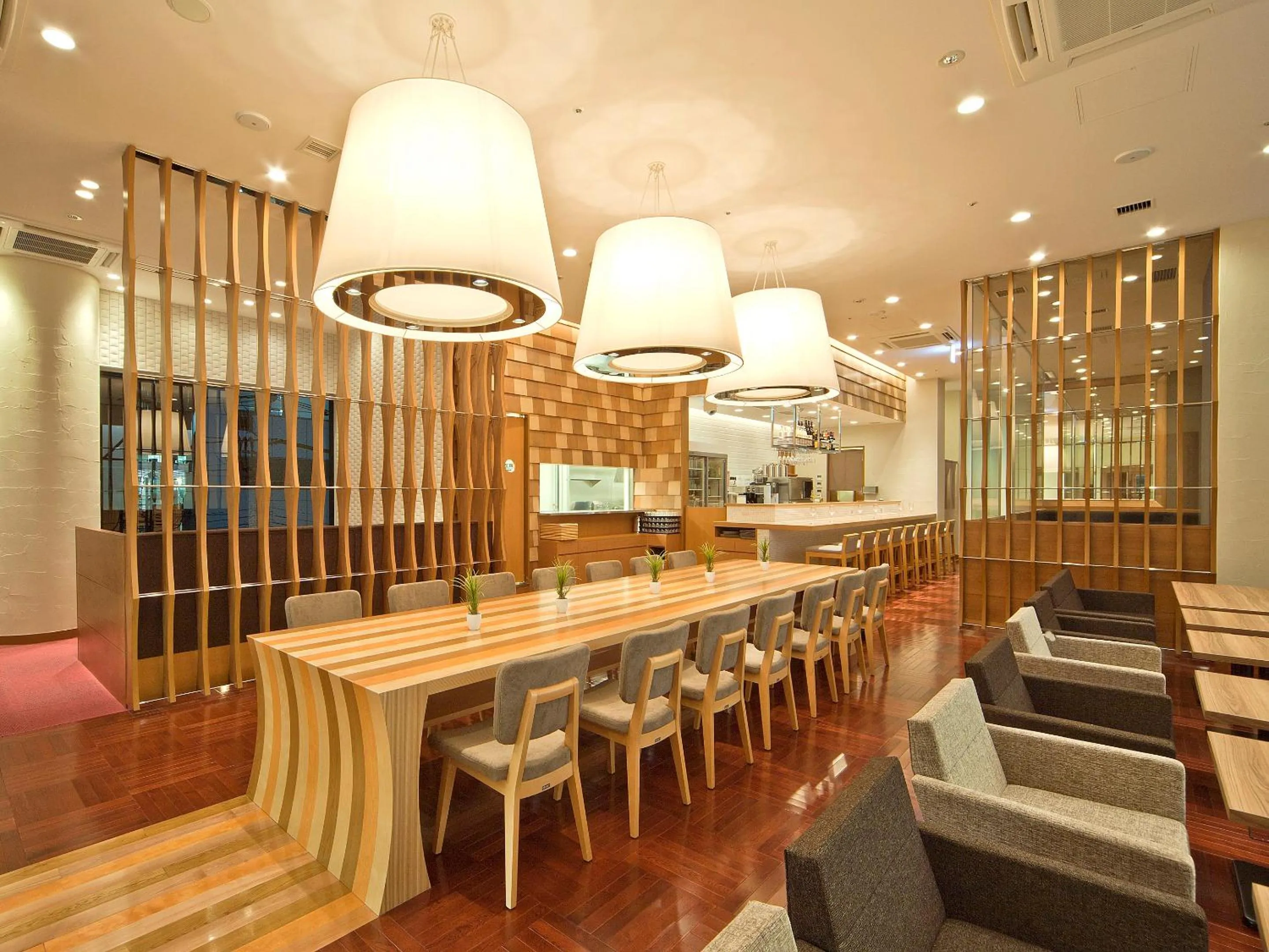 Restaurant/places to eat in remm Shin-Osaka