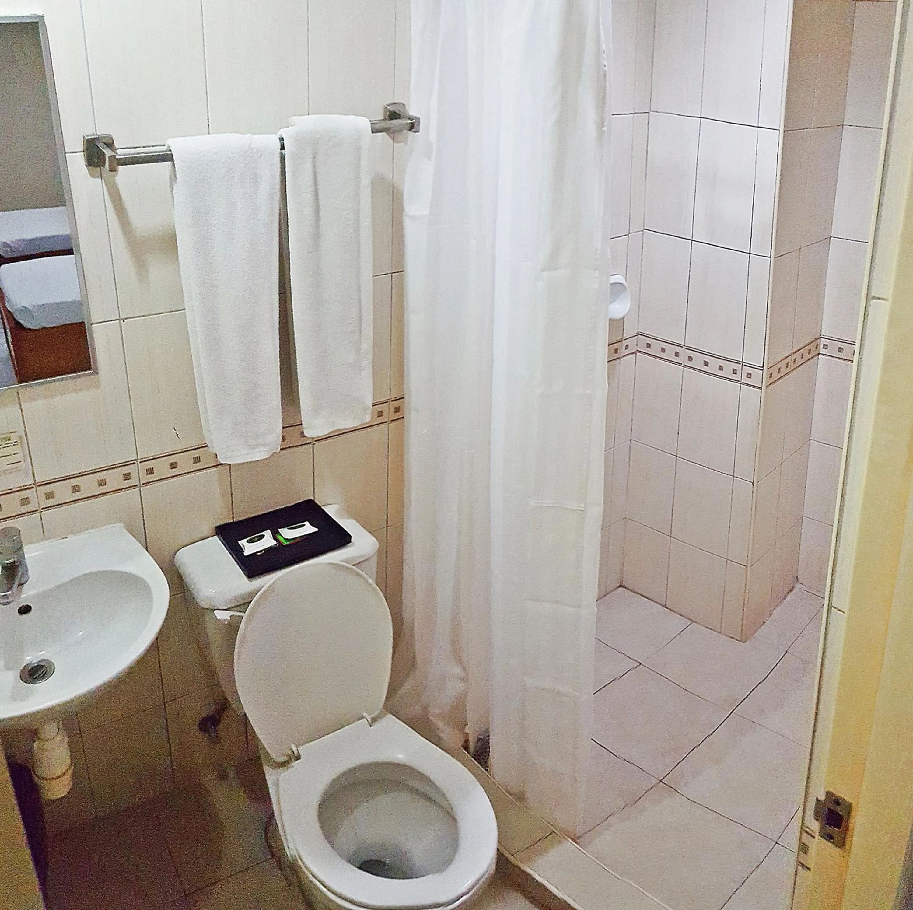 Shower in Golden Valley Hotel