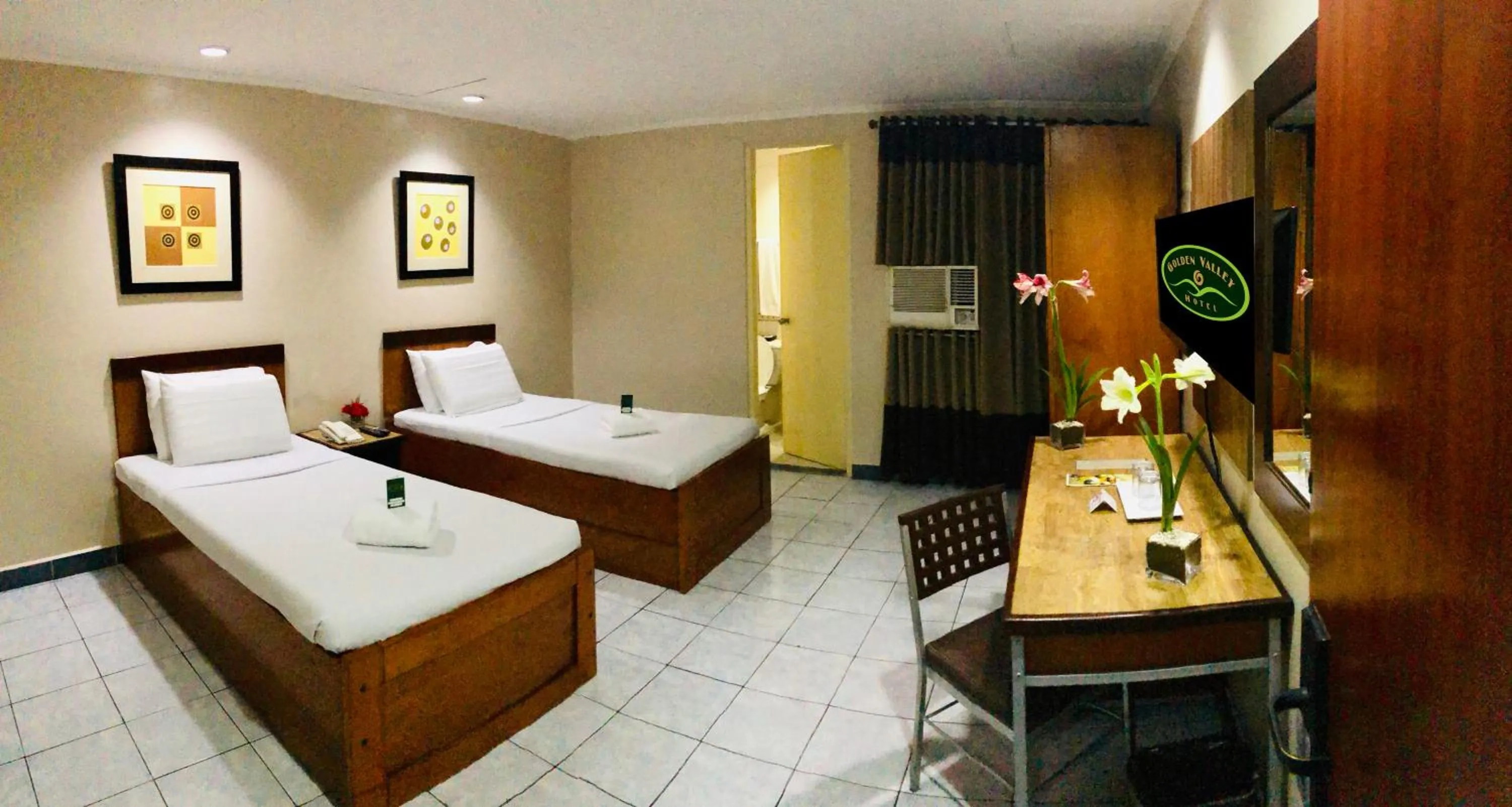 Photo of the whole room, Bed in Golden Valley Hotel