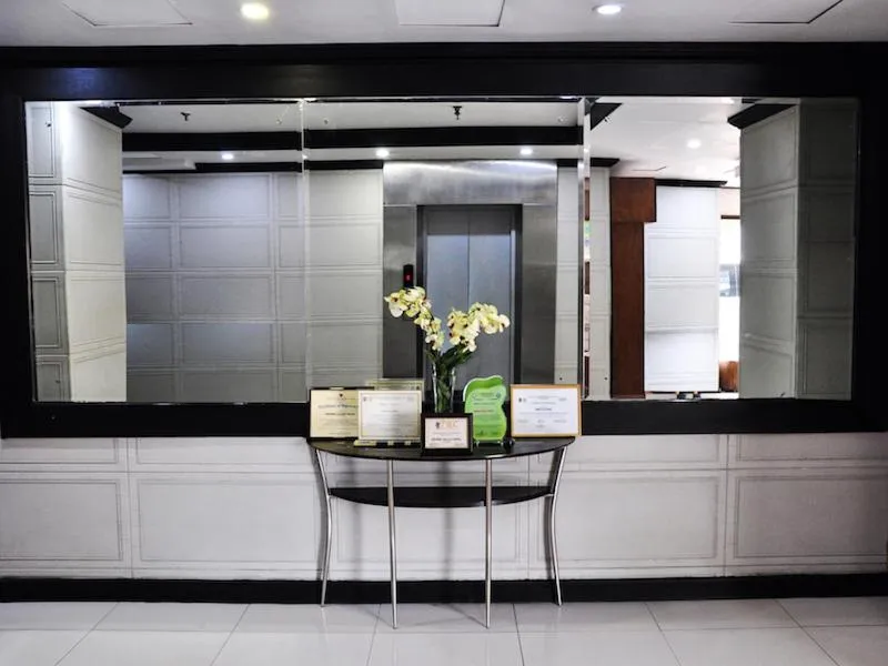 Lobby or reception in Golden Valley Hotel