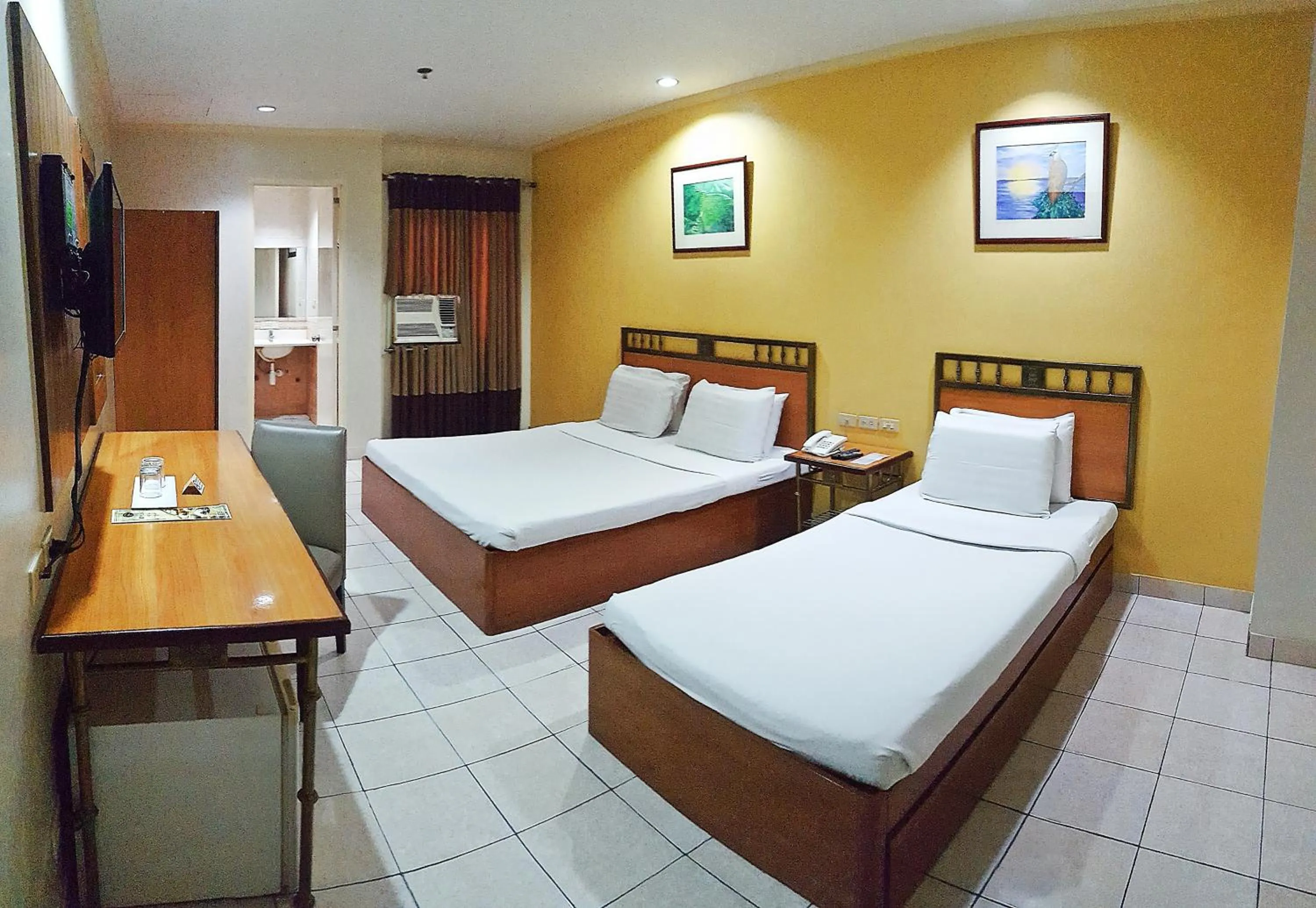 Bed in Golden Valley Hotel