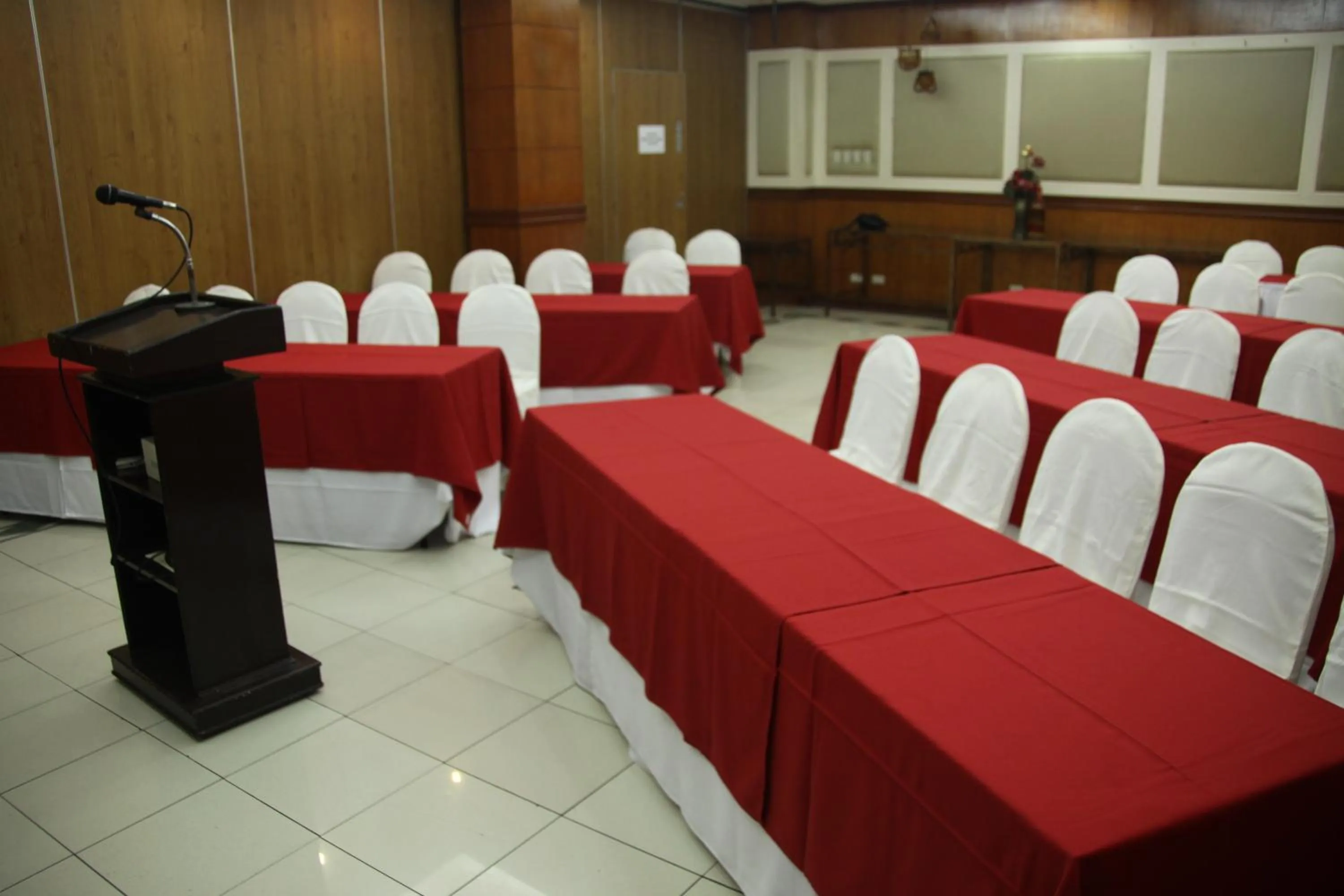 Meeting/conference room in Golden Valley Hotel