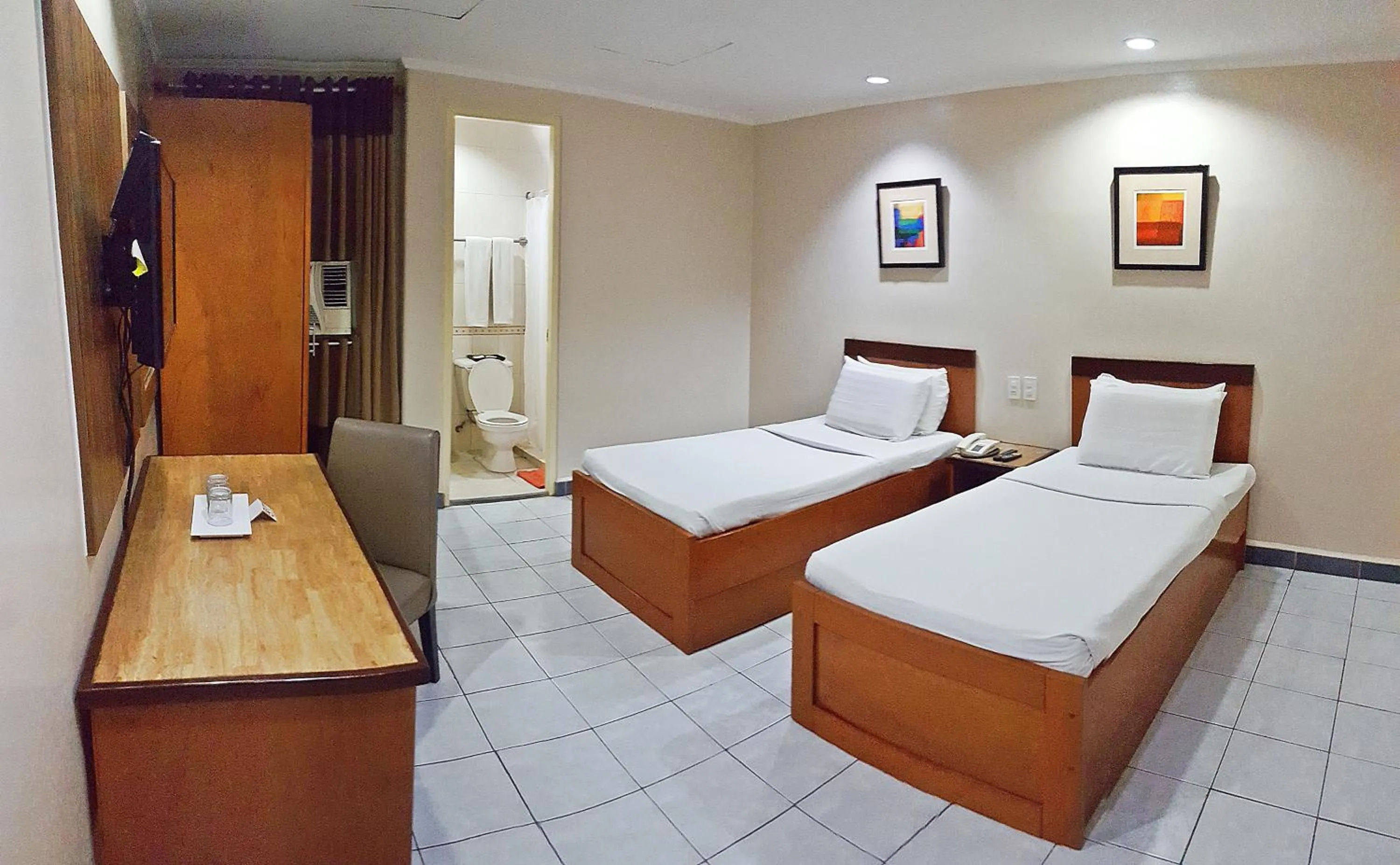 Bed in Golden Valley Hotel