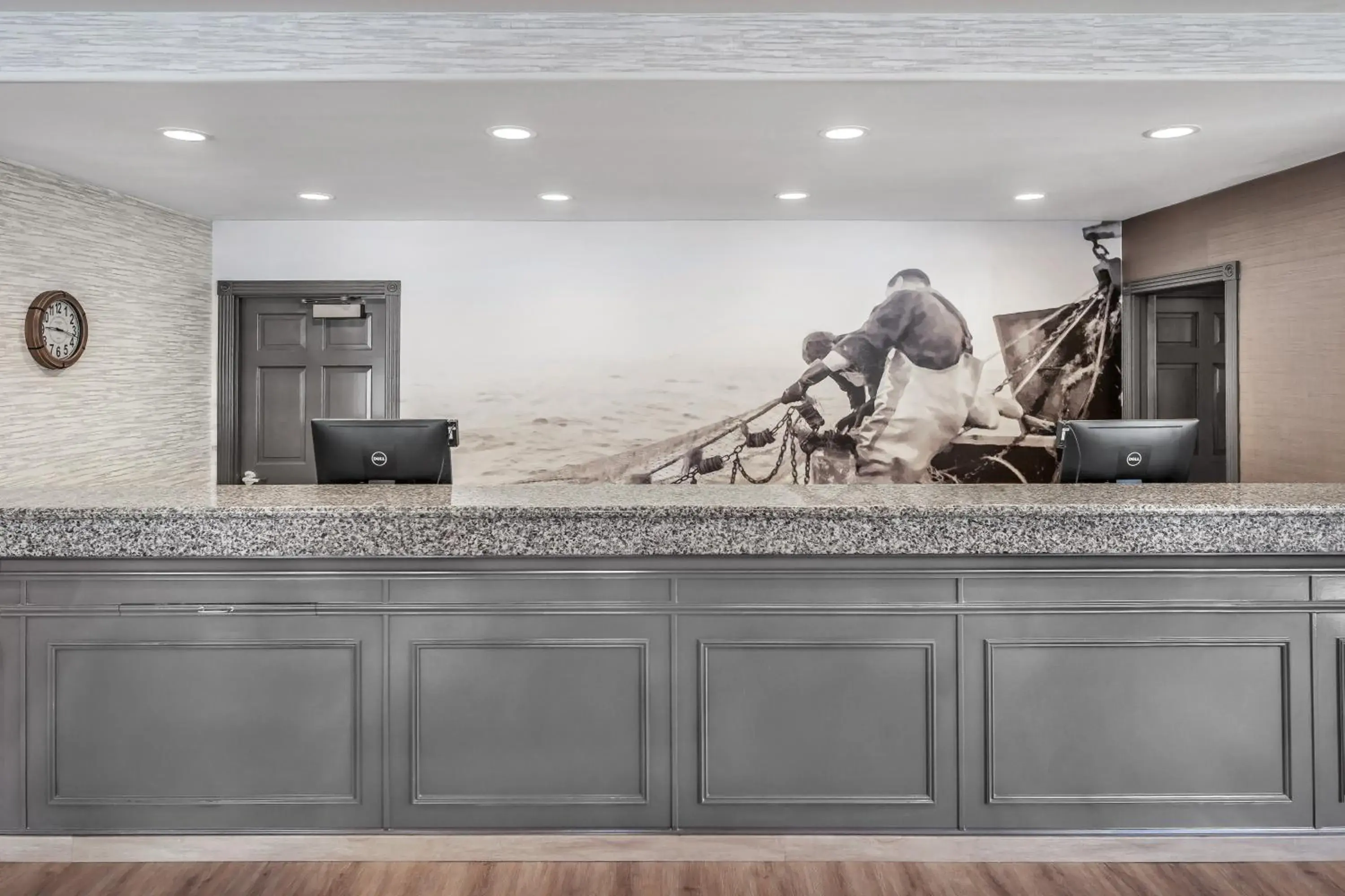 Lobby or reception in Beachfront Inn Lobby or reception in Beachfront Inn