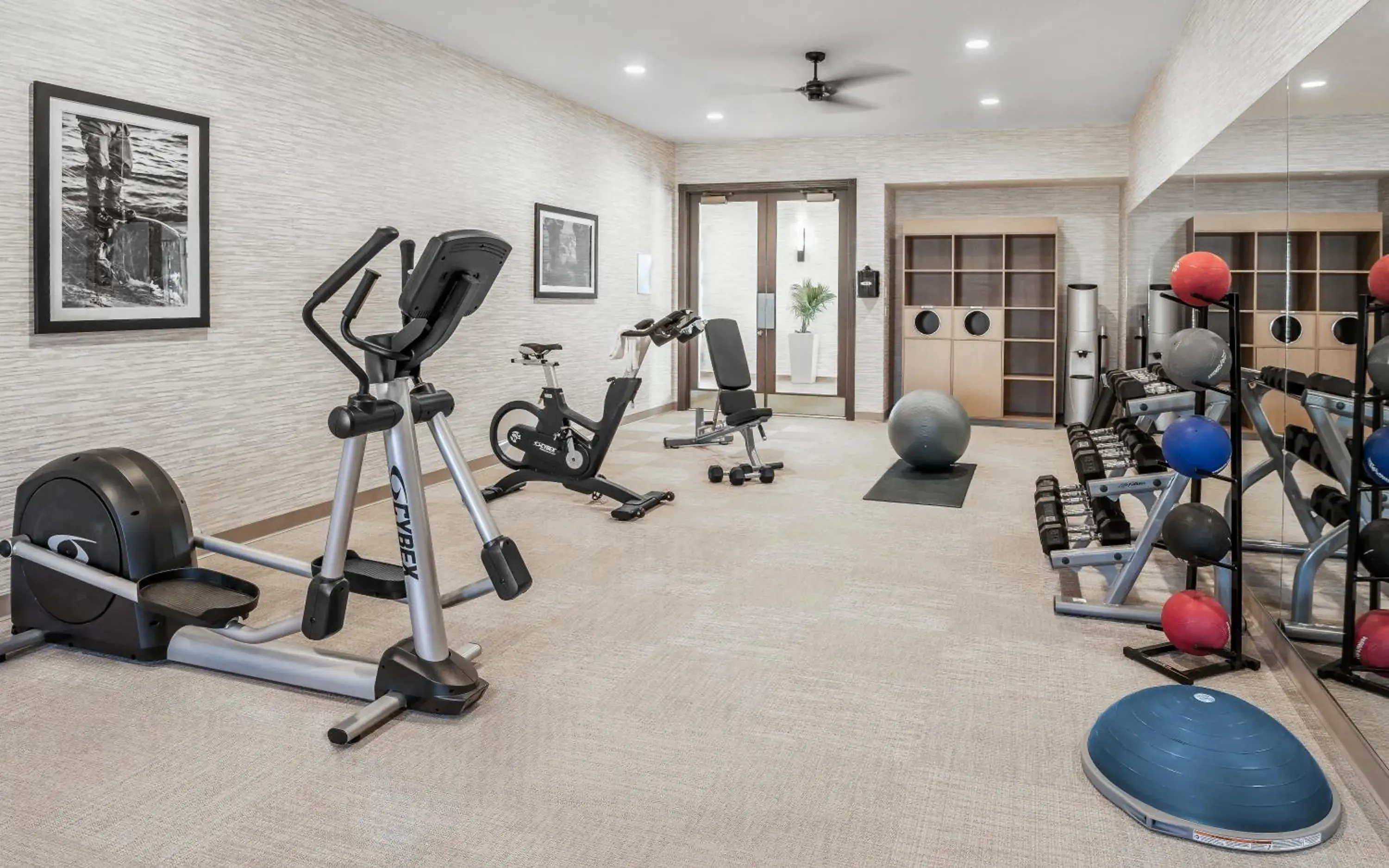 Fitness centre/facilities in Beachfront Inn Fitness centre/facilities in Beachfront Inn