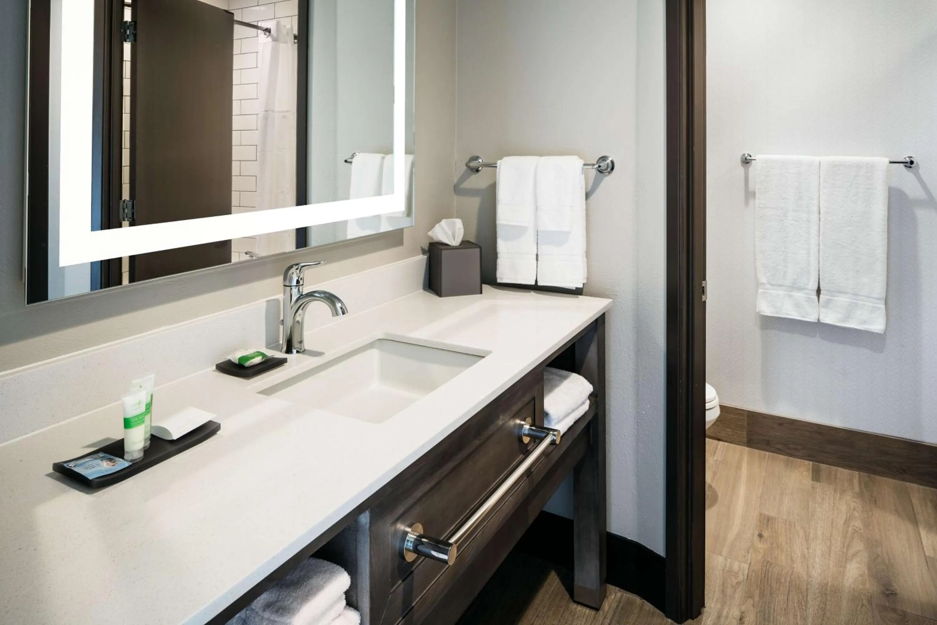 Photo of the whole room in Beachfront Inn