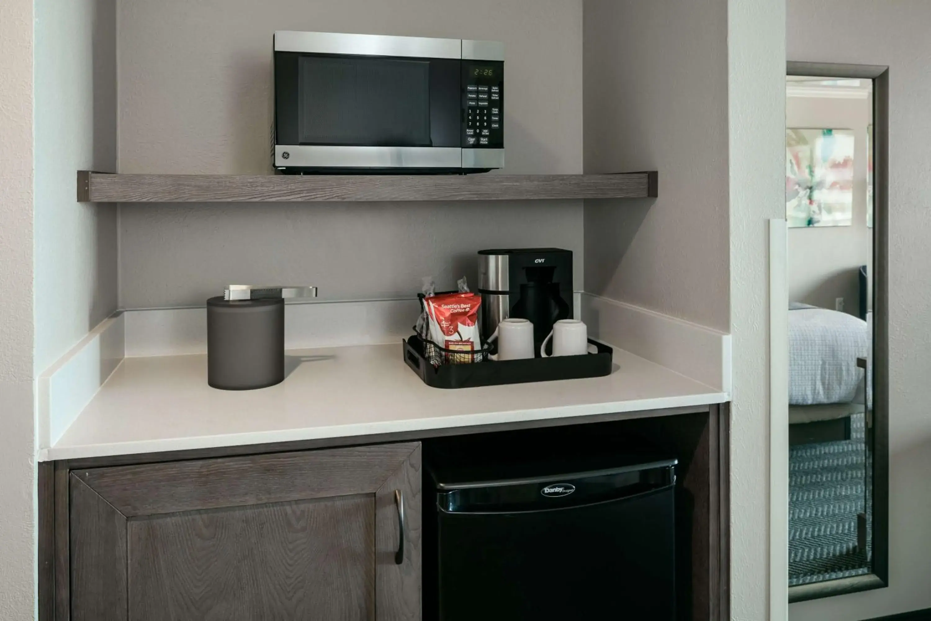 Photo of the whole room in Beachfront Inn Photo of the whole room in Beachfront Inn