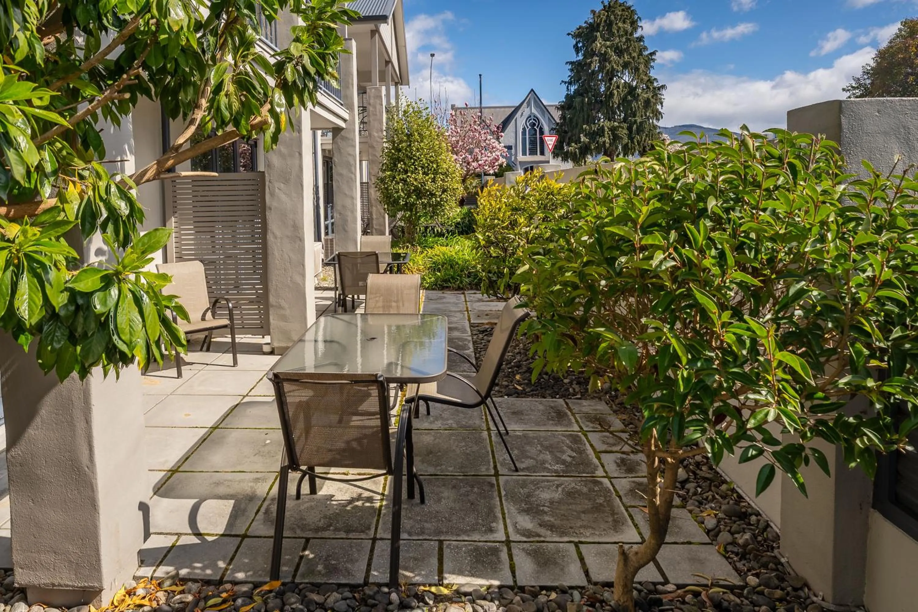 Patio in Nautilus Lodge Motel