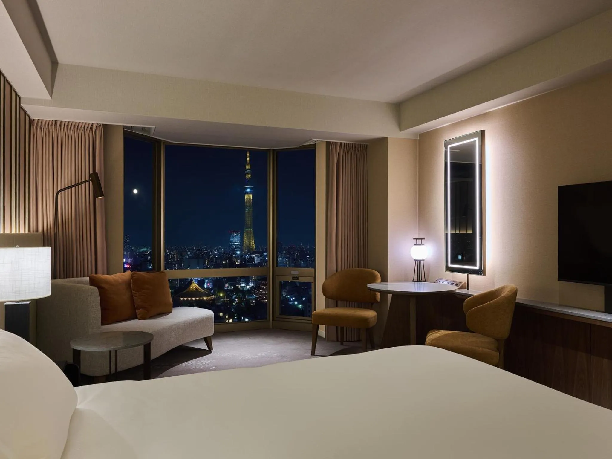 Bed in Asakusa View Hotel