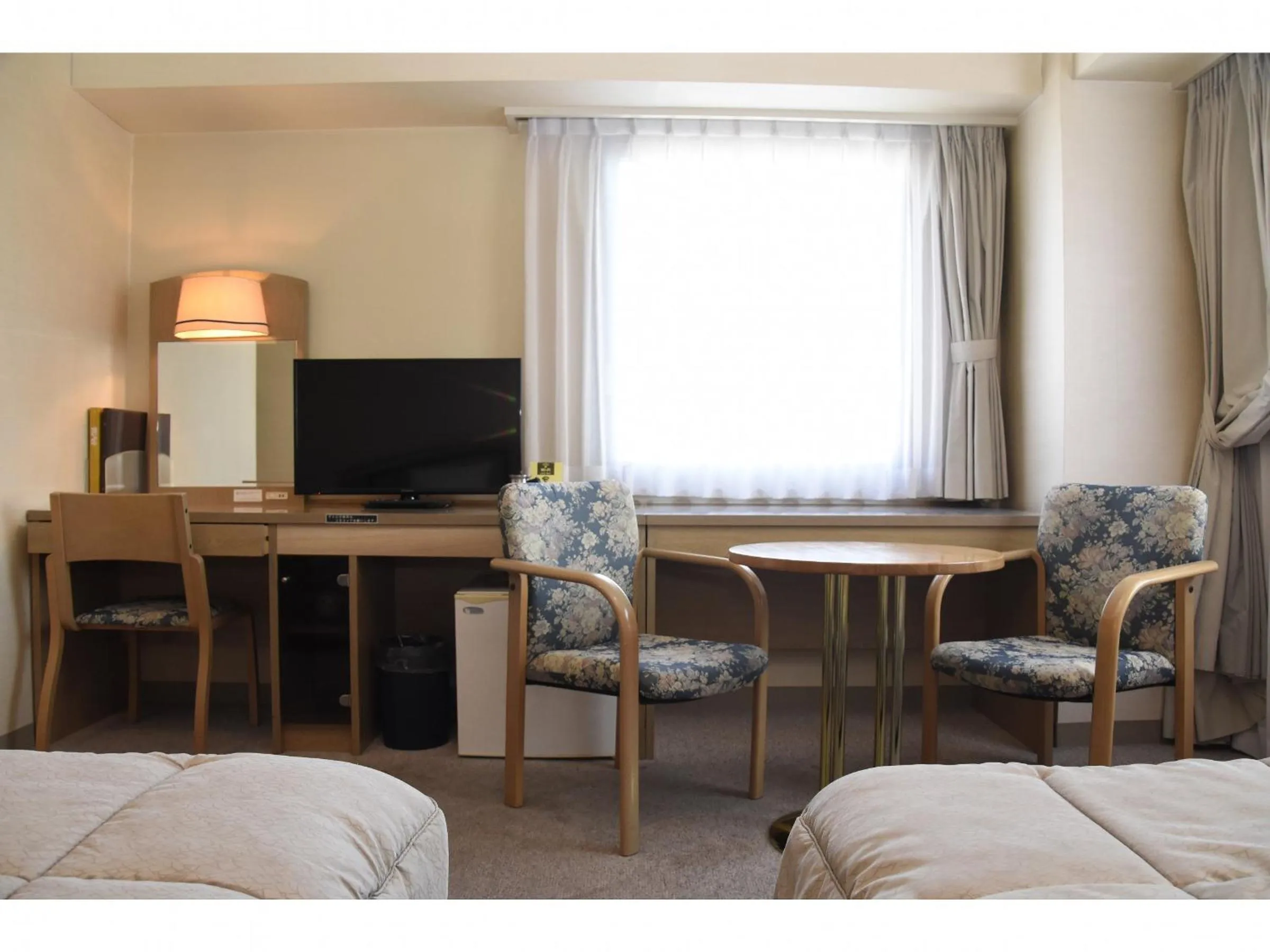 Photo of the whole room in Silk Hotel