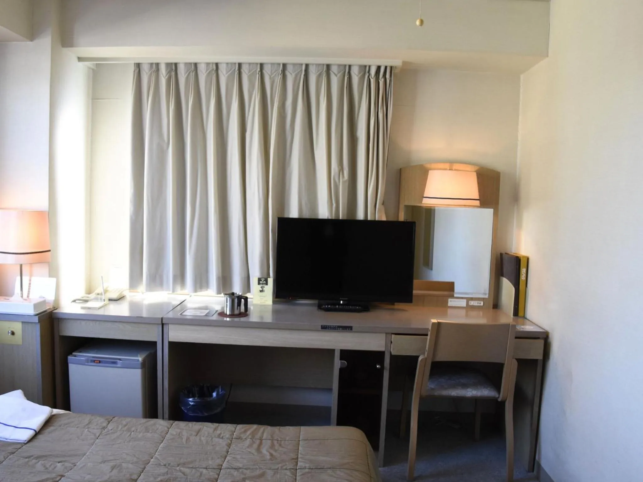 Photo of the whole room in Silk Hotel