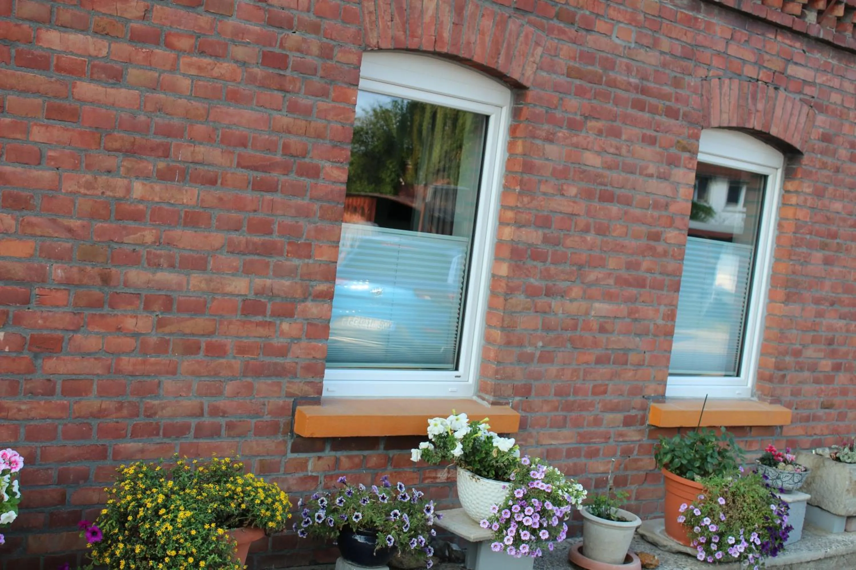 Property building in Monteurwohnung Ferienwohnung Rose in Isenbüttel Nähe Gifhorn, Wolfsburg, Braunschweig