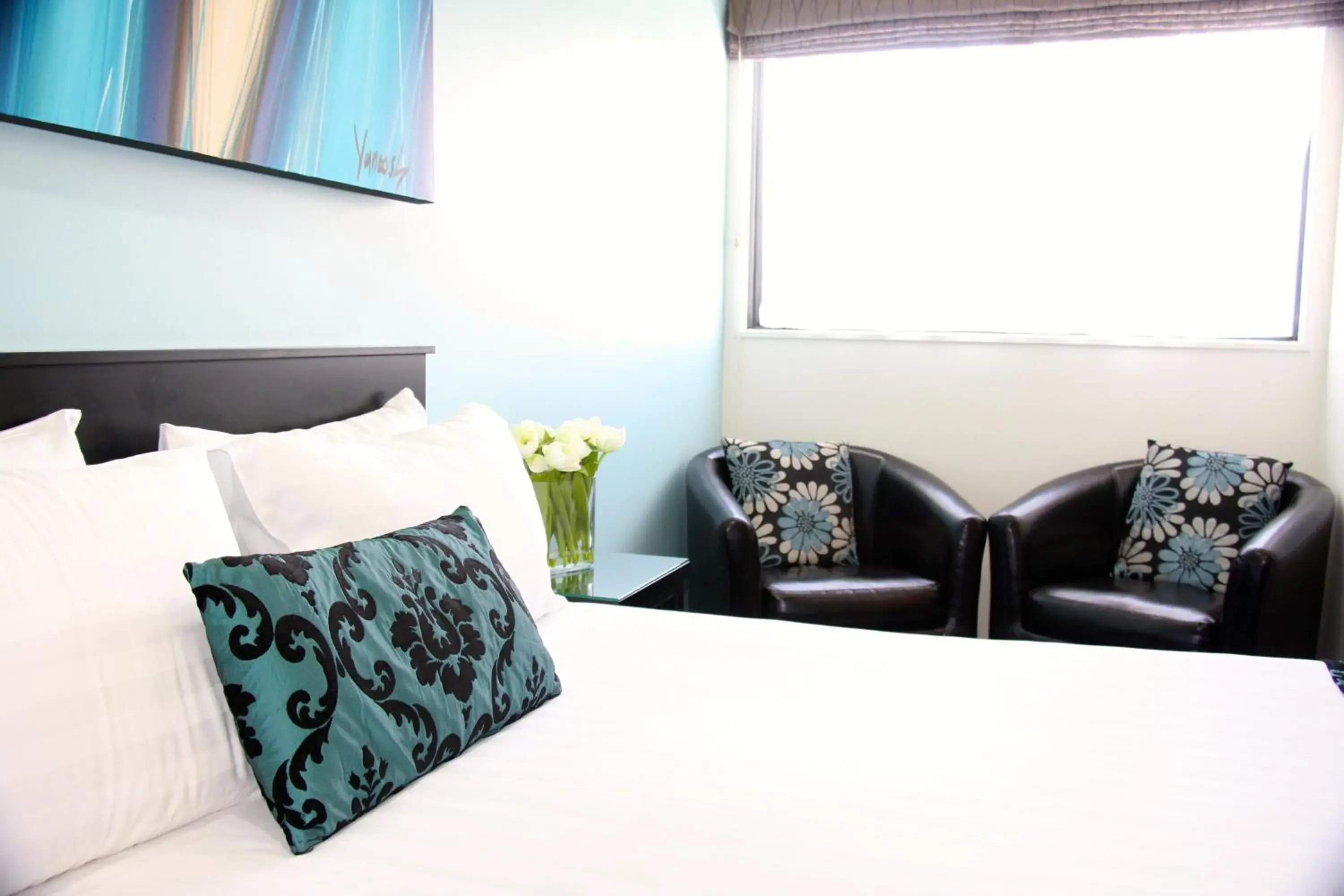 Seating area, Bed in Camelot On Ulster Seating area, Bed in Camelot On Ulster