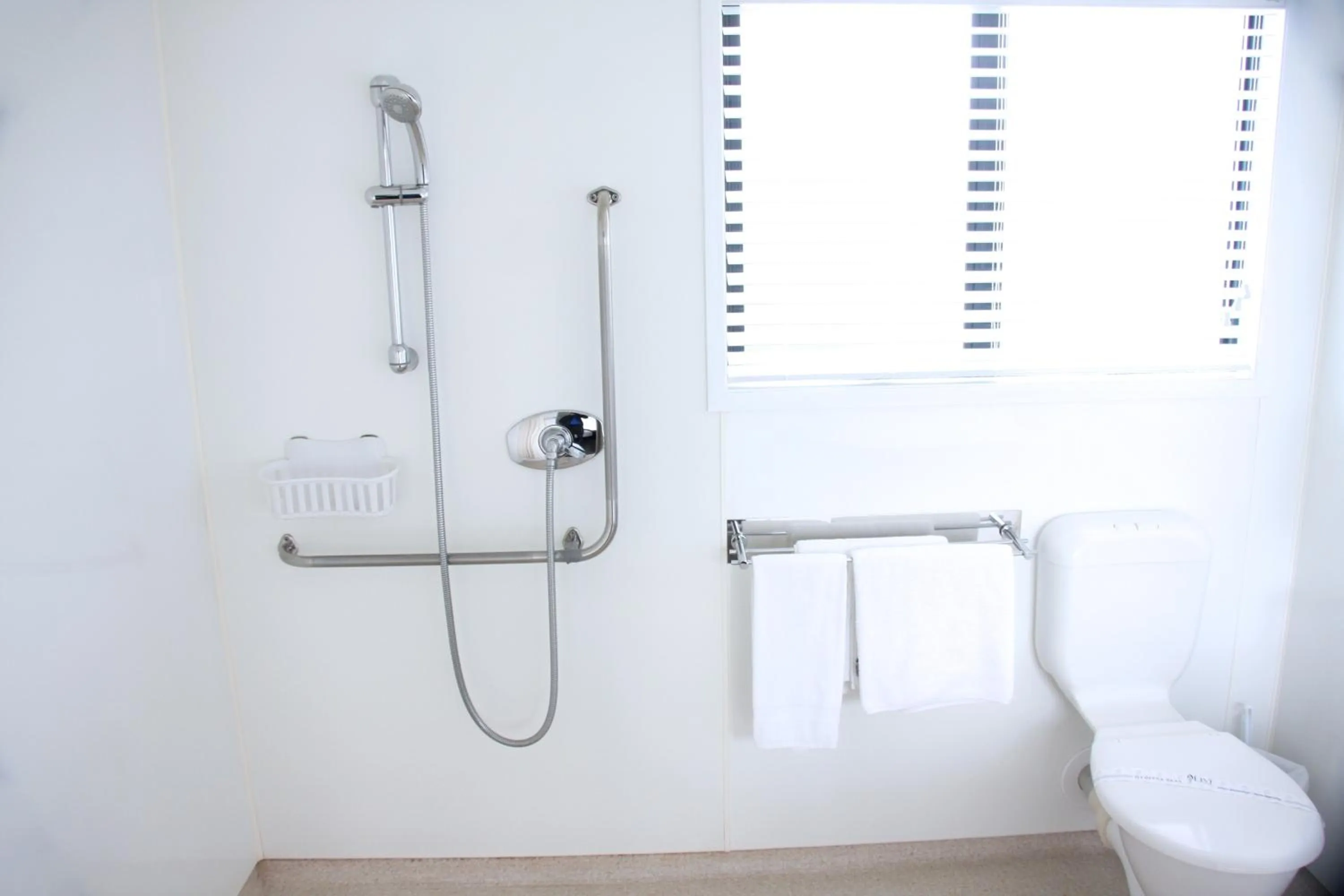 Bathroom in Camelot On Ulster