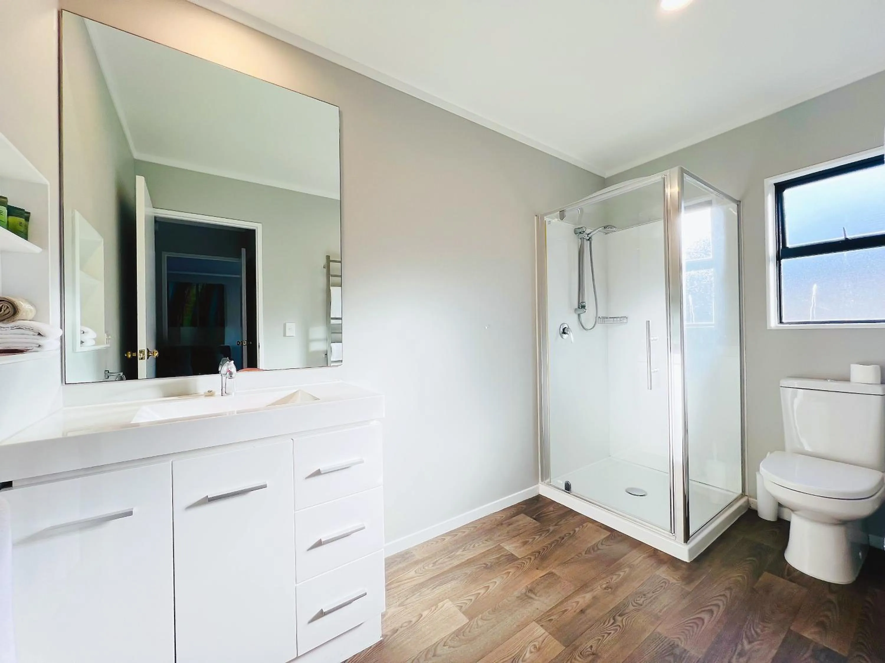 Bathroom in Camelot On Ulster