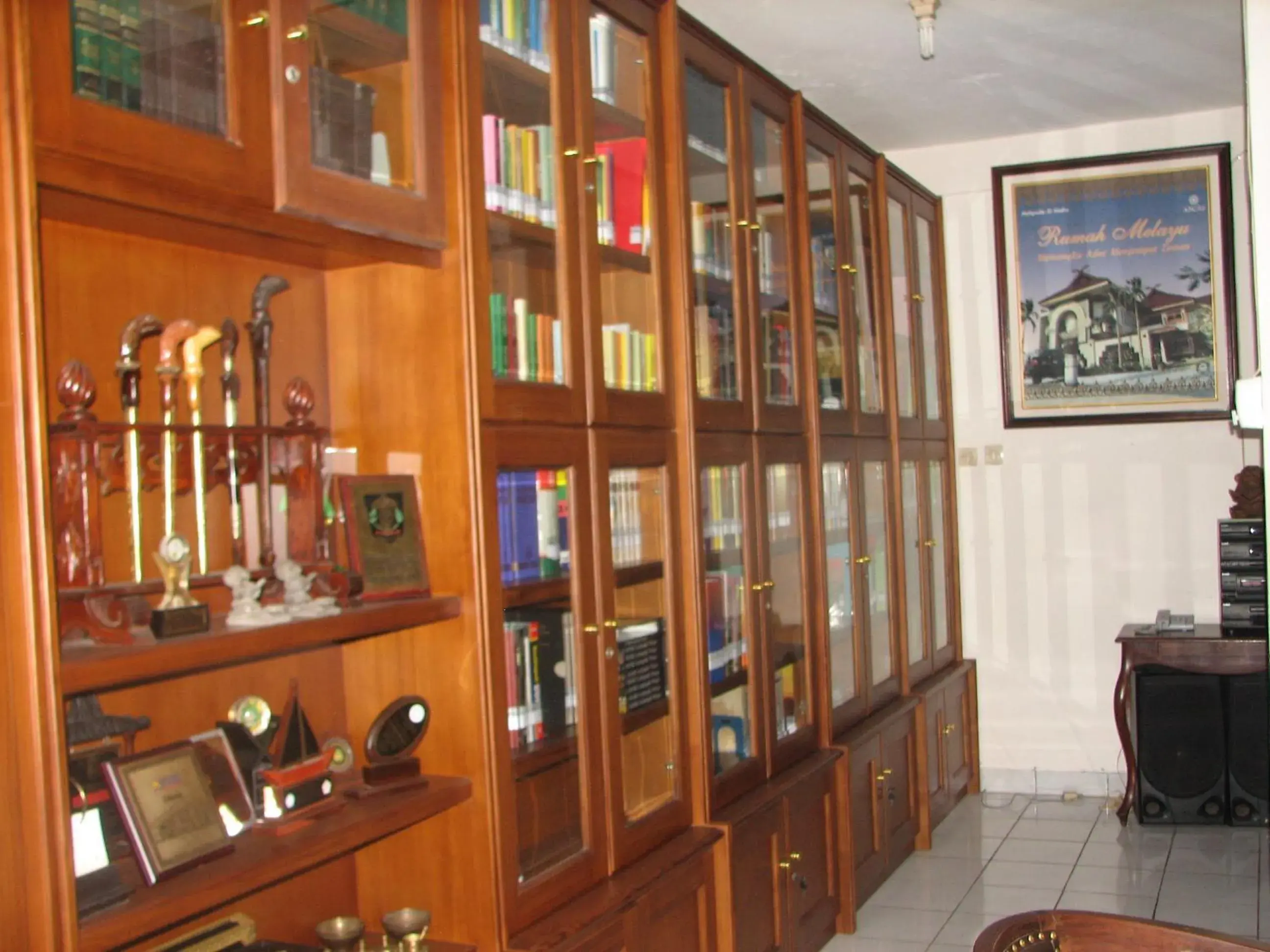 Library in Balai Melayu Hotel