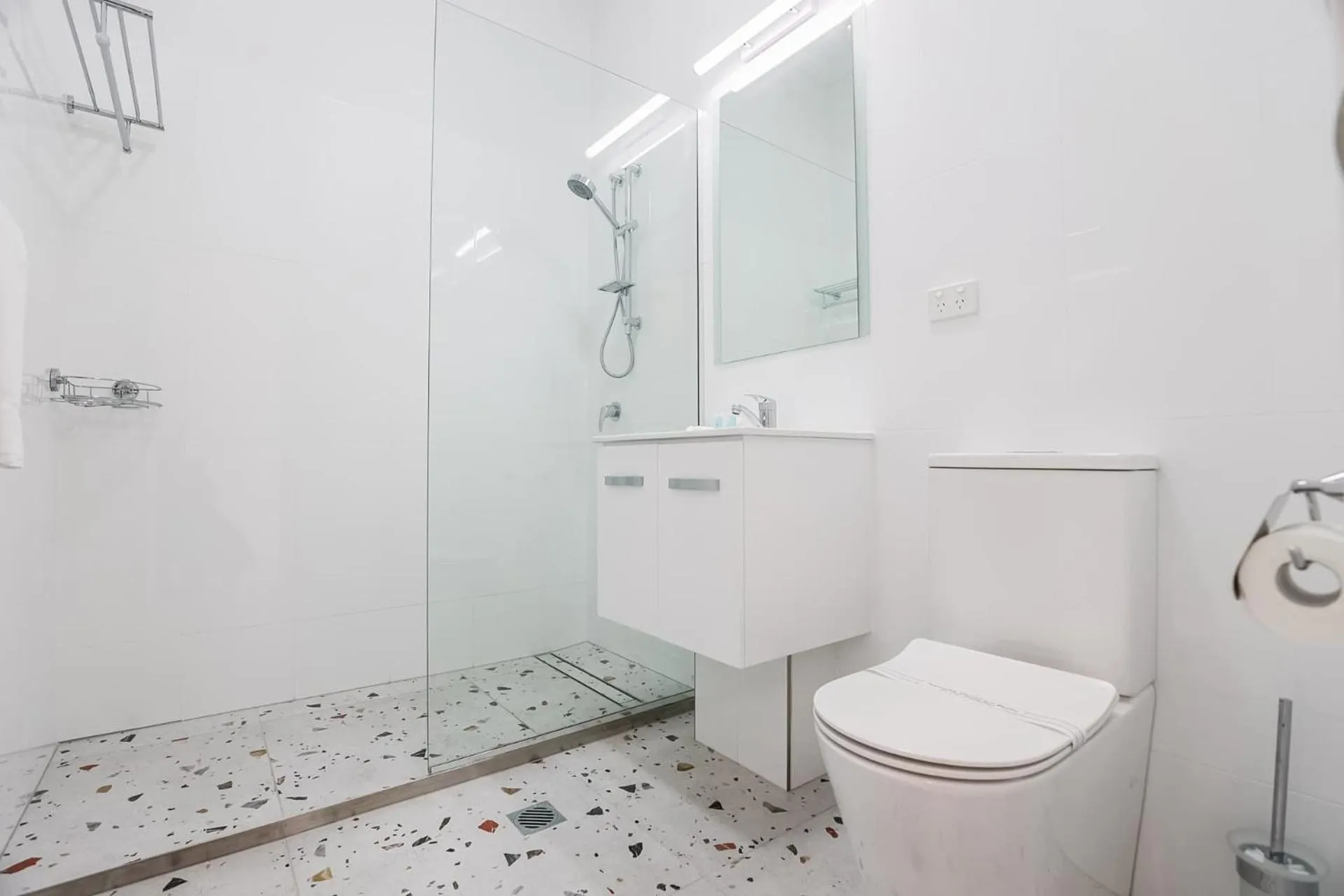 Bathroom in Sandcastles 1770 Motel & Resort