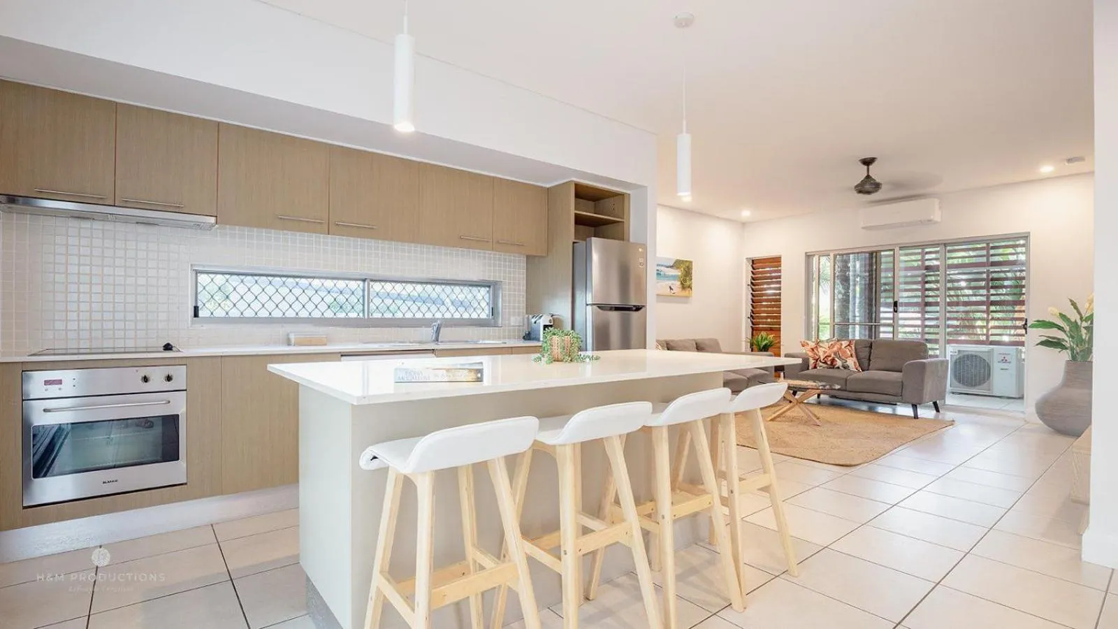 Sandcastles 1770 Motel & Resort