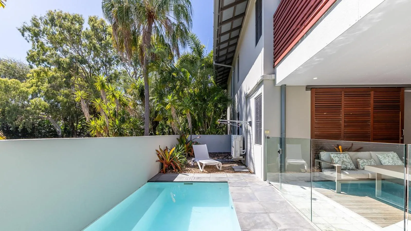 Sandcastles 1770 Motel & Resort