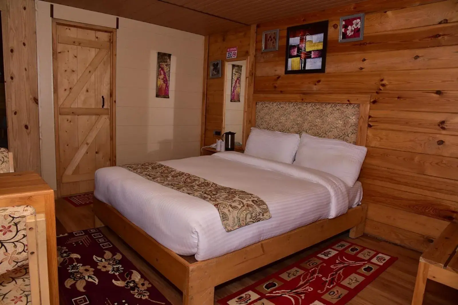 Suite with Mountain View in Snow King Retreat - The Heaven Suite with Mountain View in Snow King Retreat - The Heaven