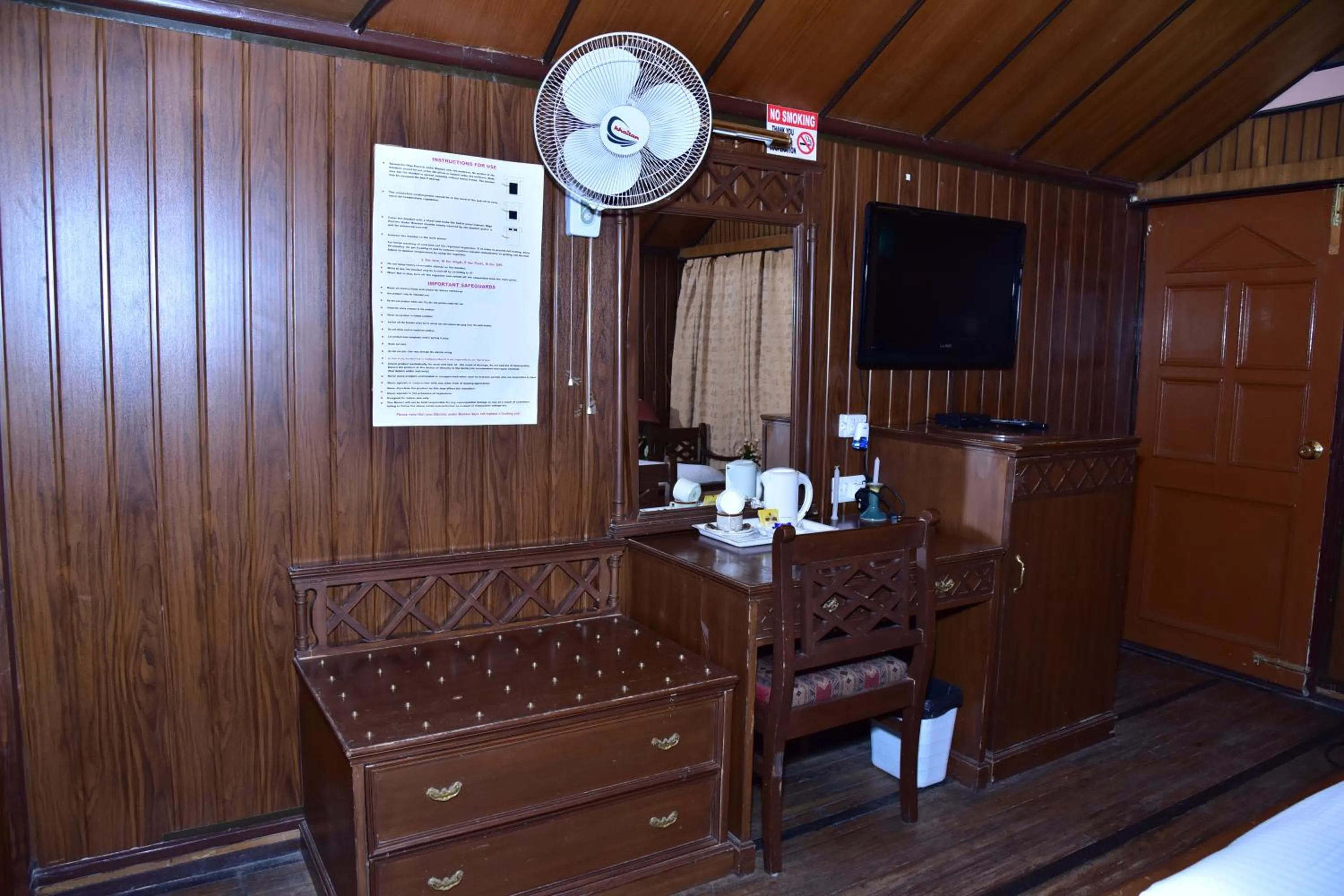 TV and multimedia in Snow King Retreat - The Heaven