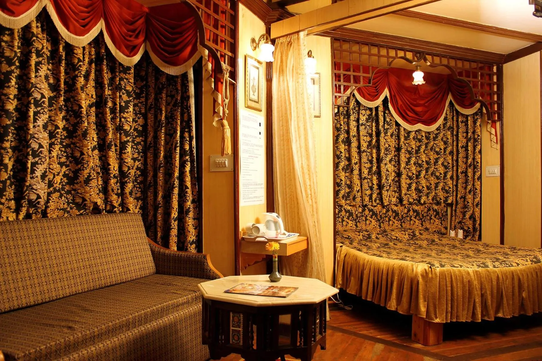 Massage, Bed in Snow King Retreat - The Heaven