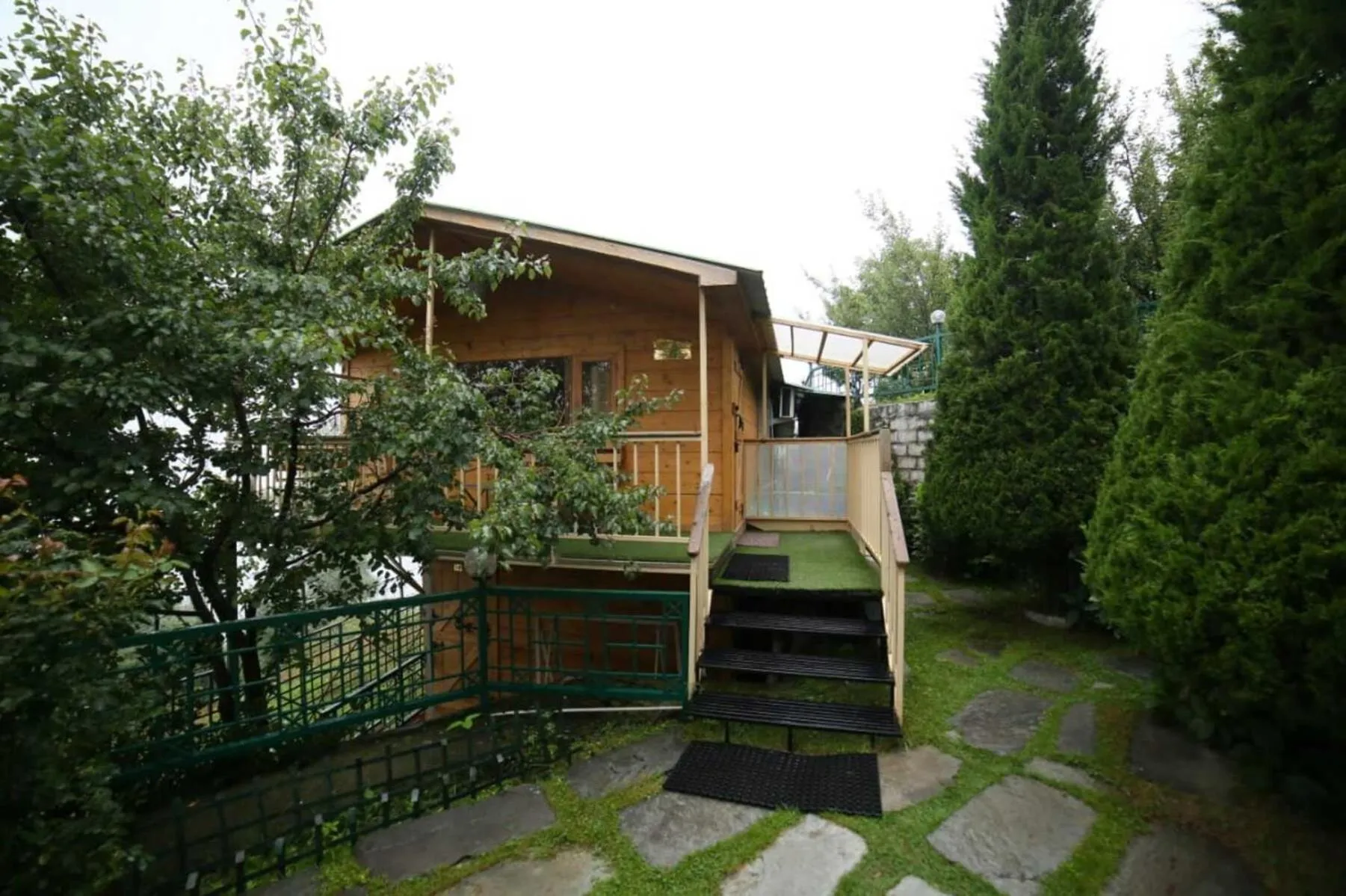 Property building in Snow King Retreat - The Heaven