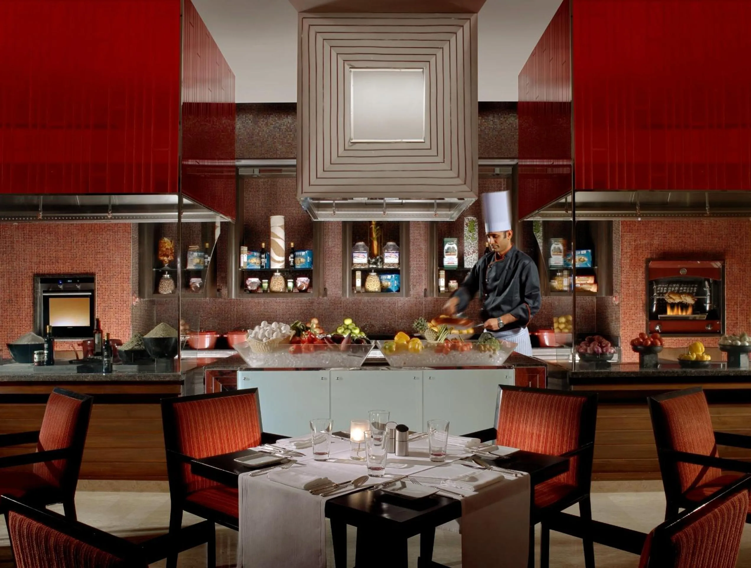 Area and facilities in The Leela Palace Chennai